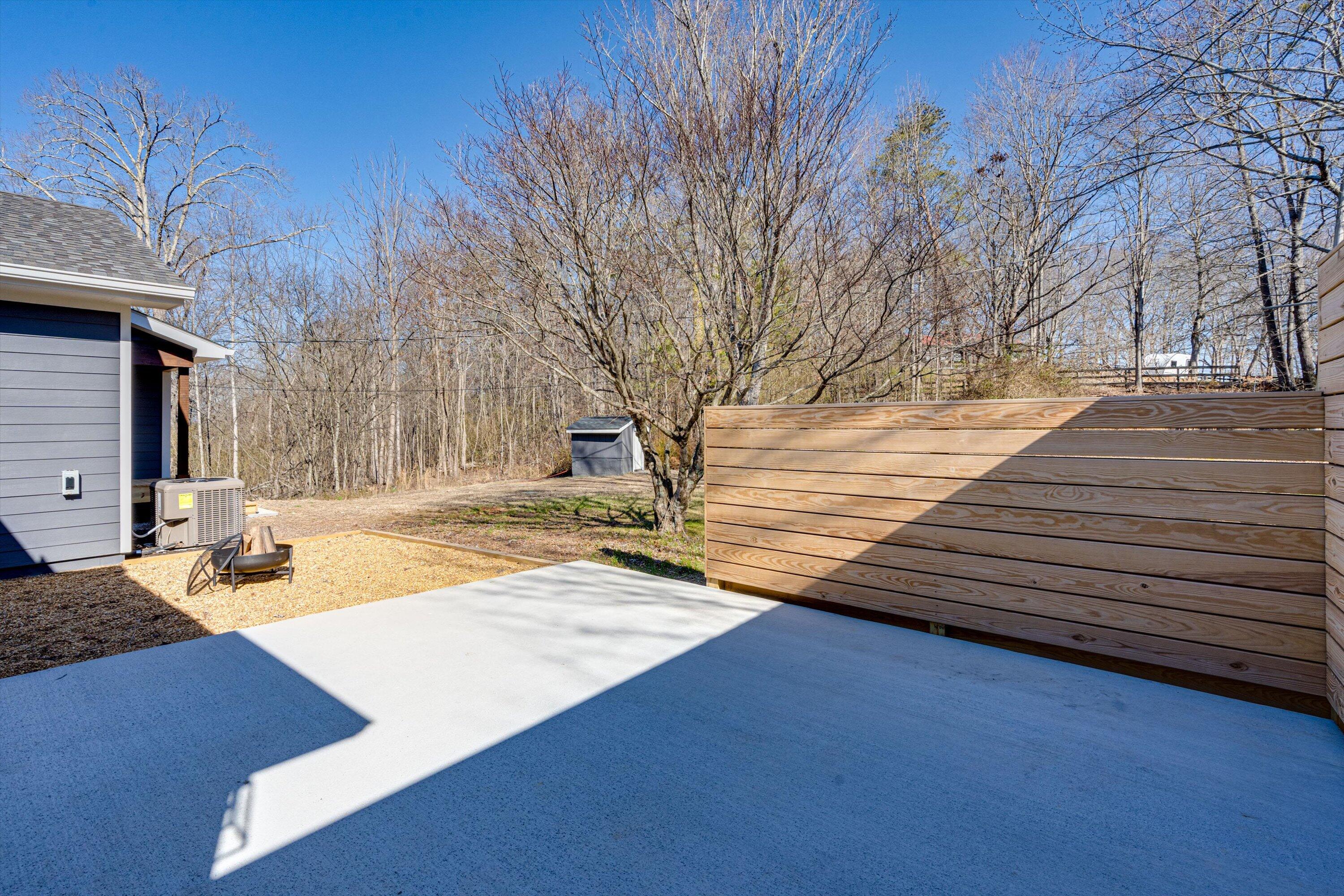 325 County Road 525