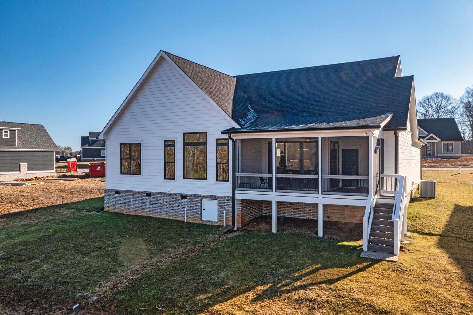 7353 Paxton Cir