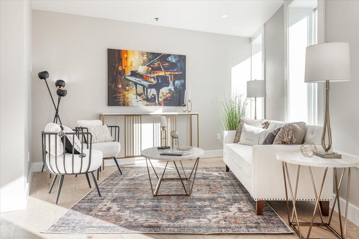 707 Georgia Avenue, #301