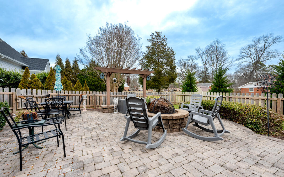 1151 Norfolk Green Circle