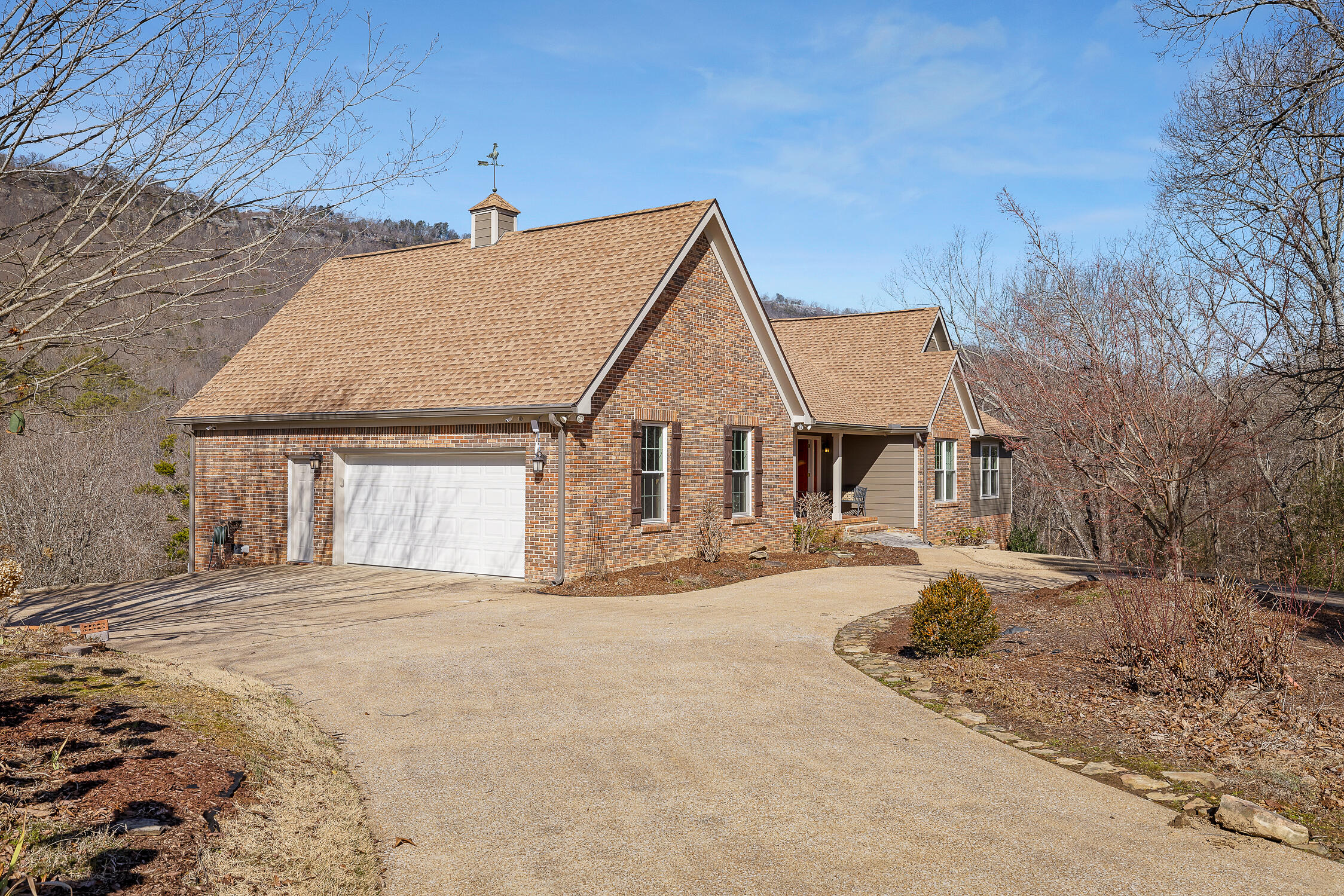 631 Stonebrook Drive