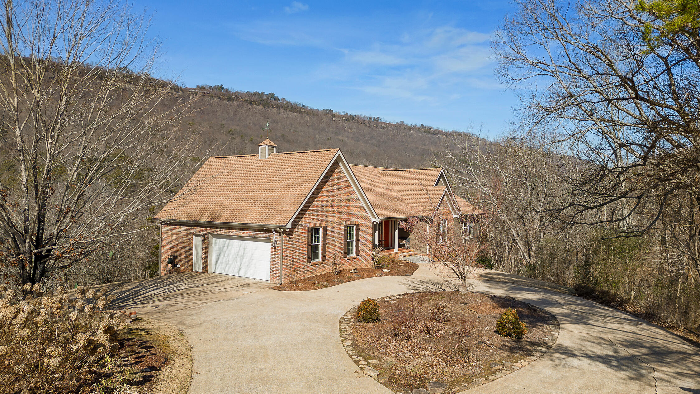 631 Stonebrook Drive