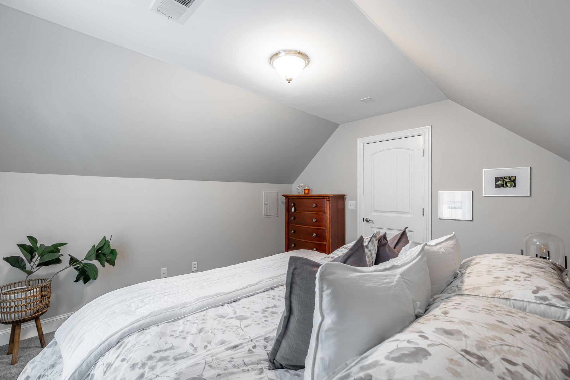 8539 Deer Run Circle