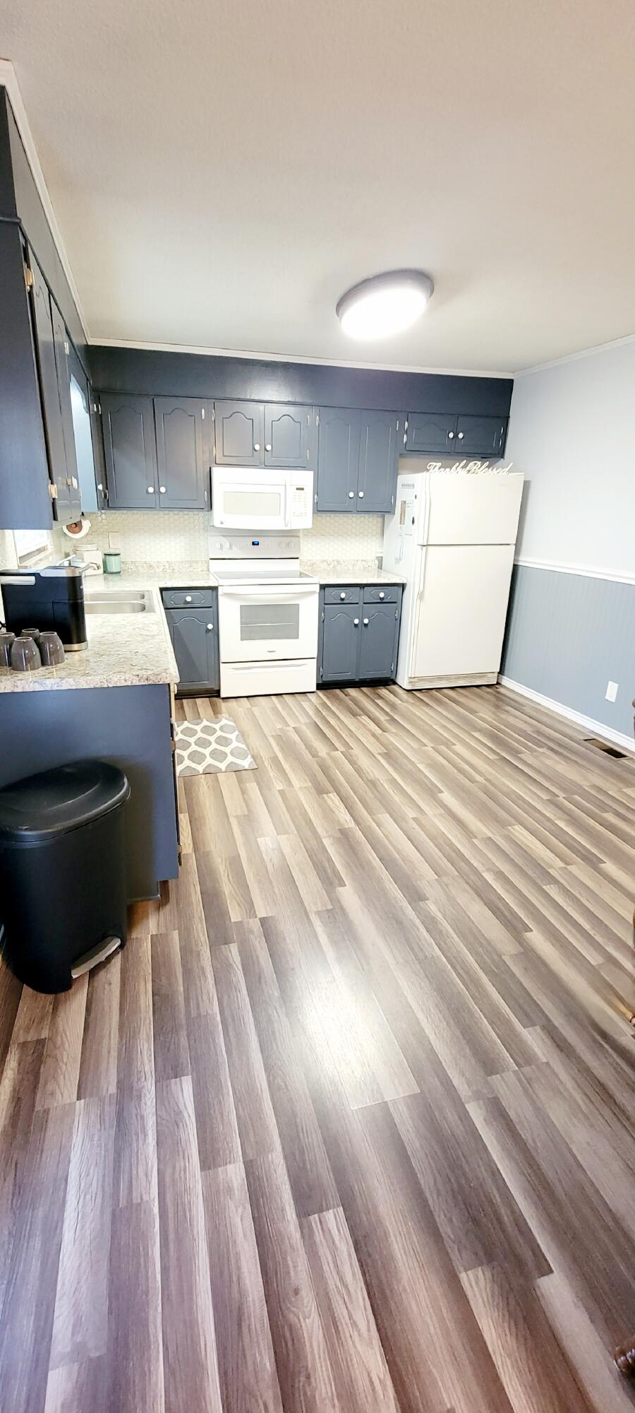 4330 Comet Trail