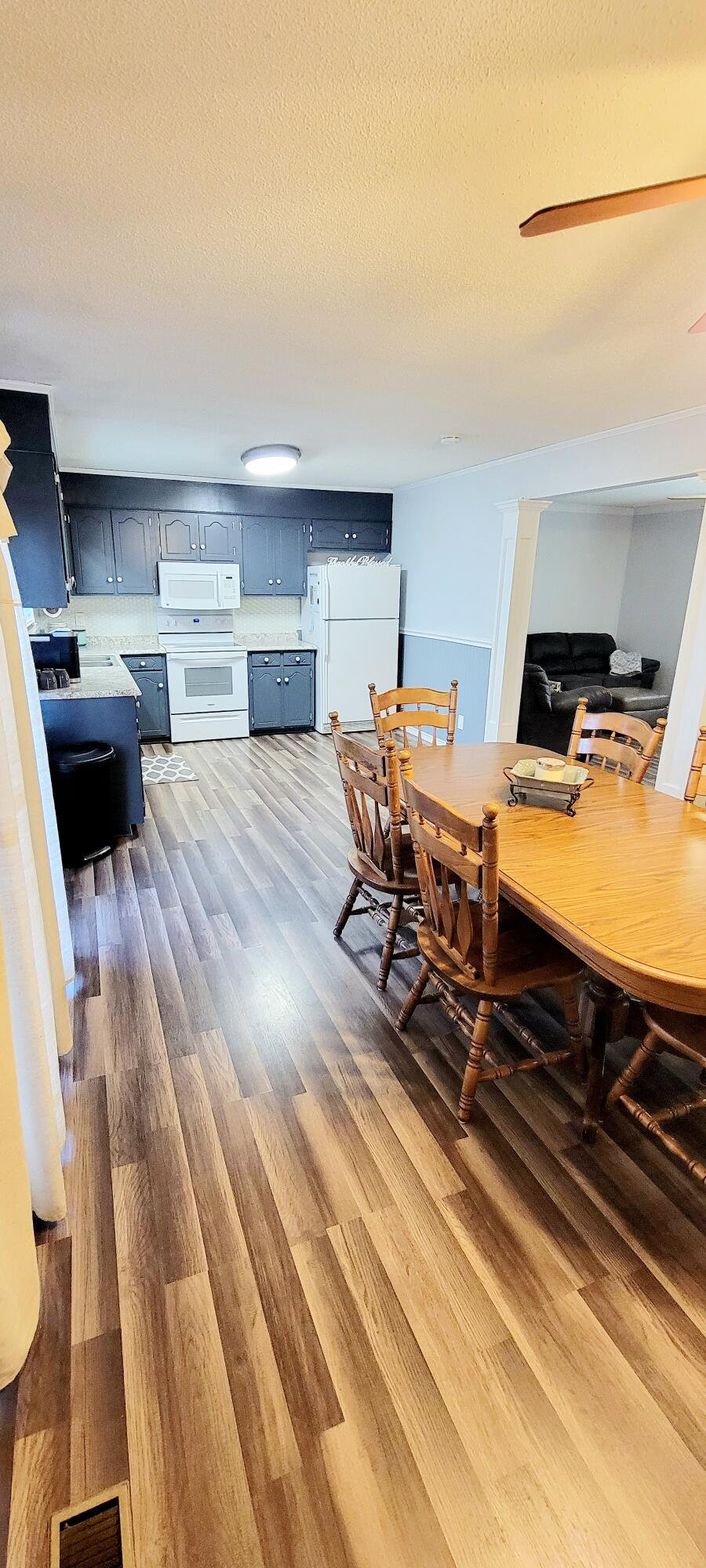 4330 Comet Trail