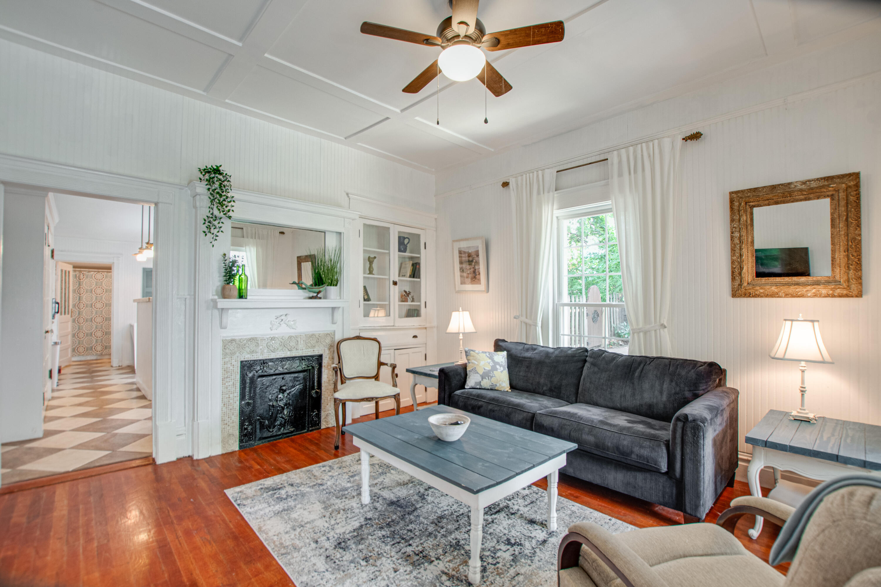 111 Abernathy Street