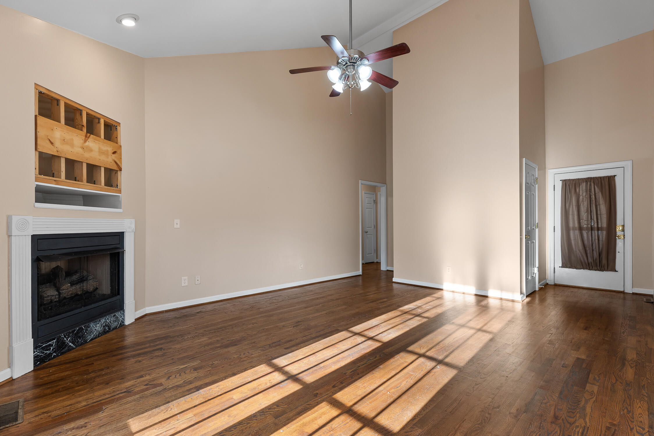738 S Seminole Dr
