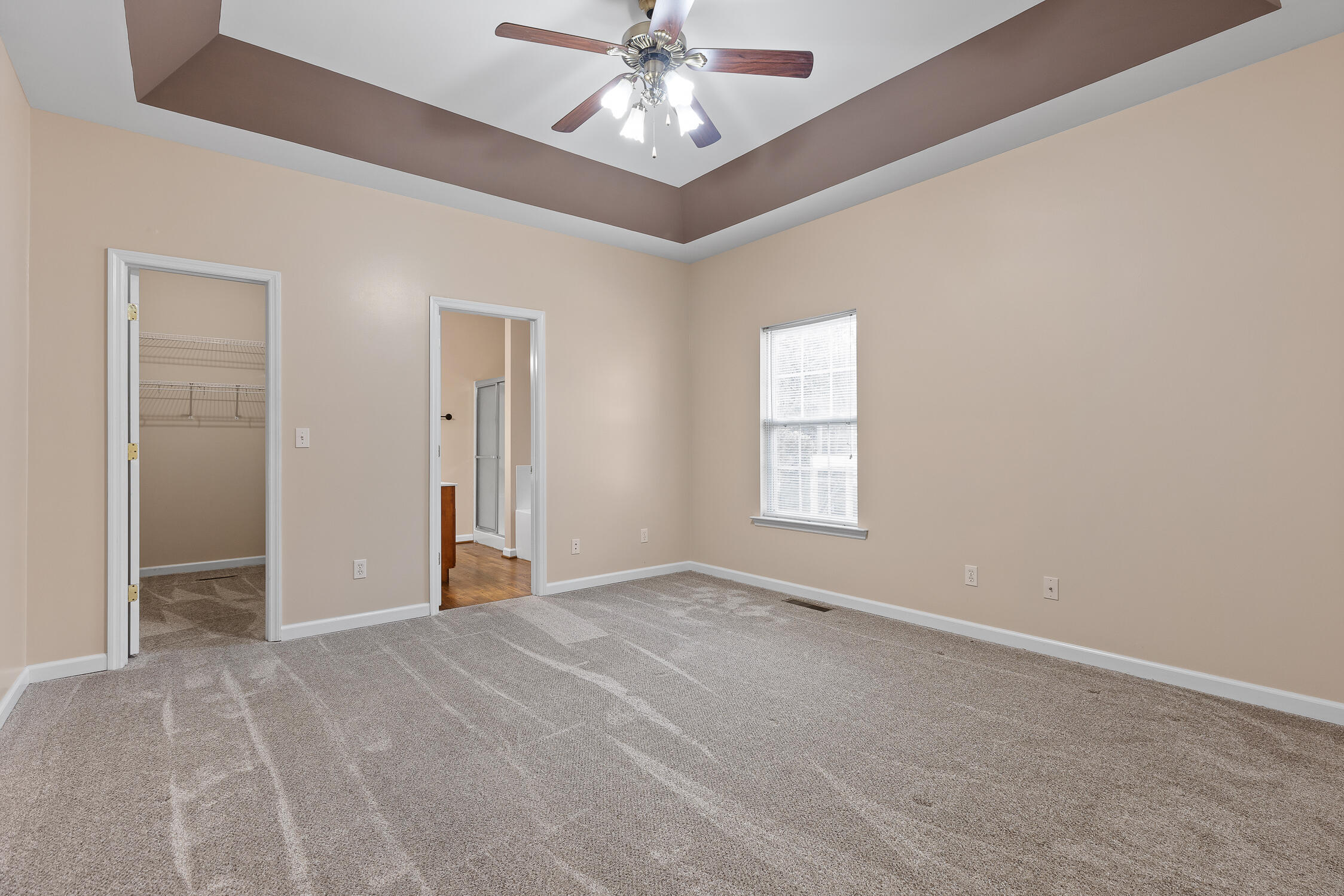 738 S Seminole Dr