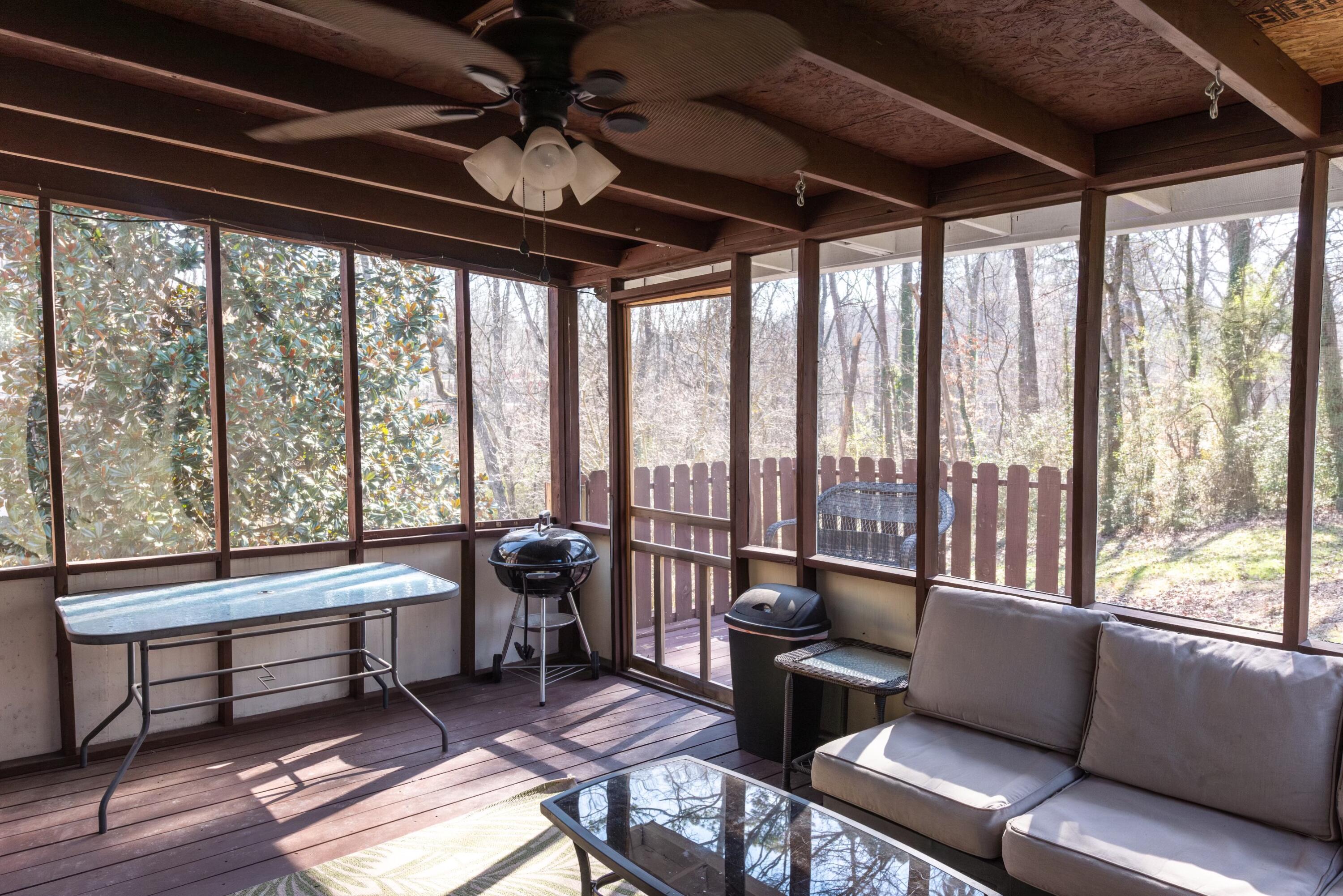 172 Hickory Cir