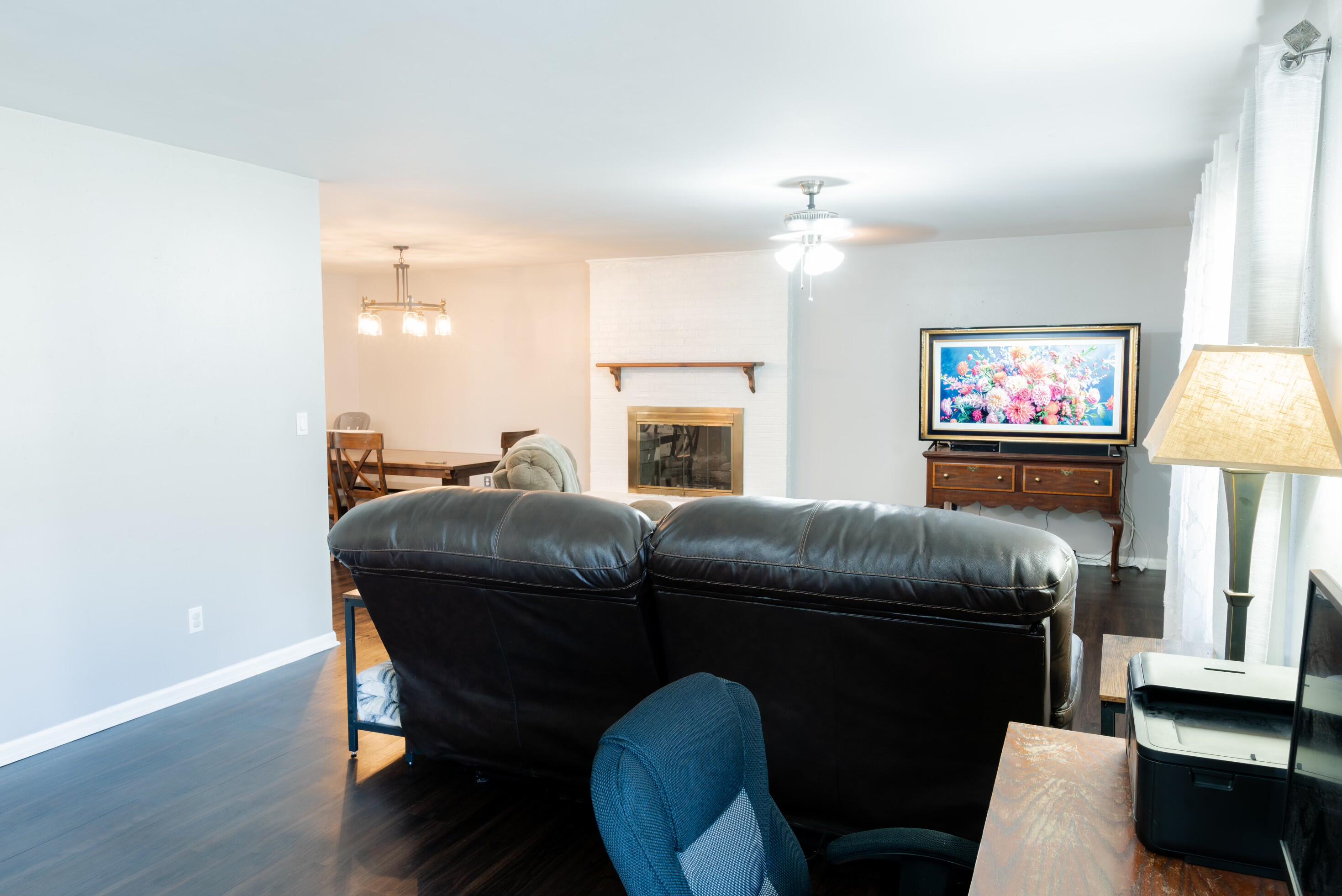 172 Hickory Cir