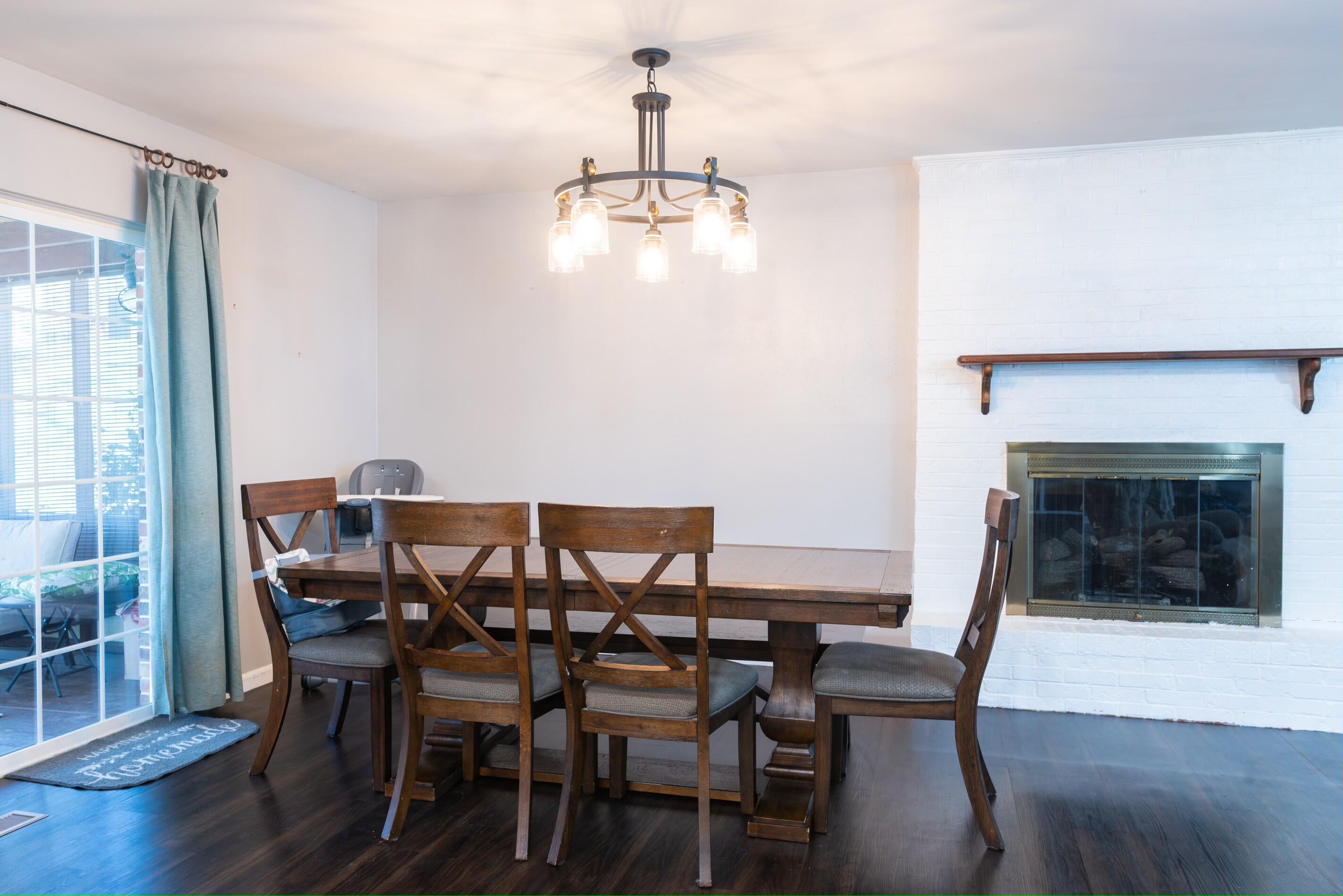 172 Hickory Cir