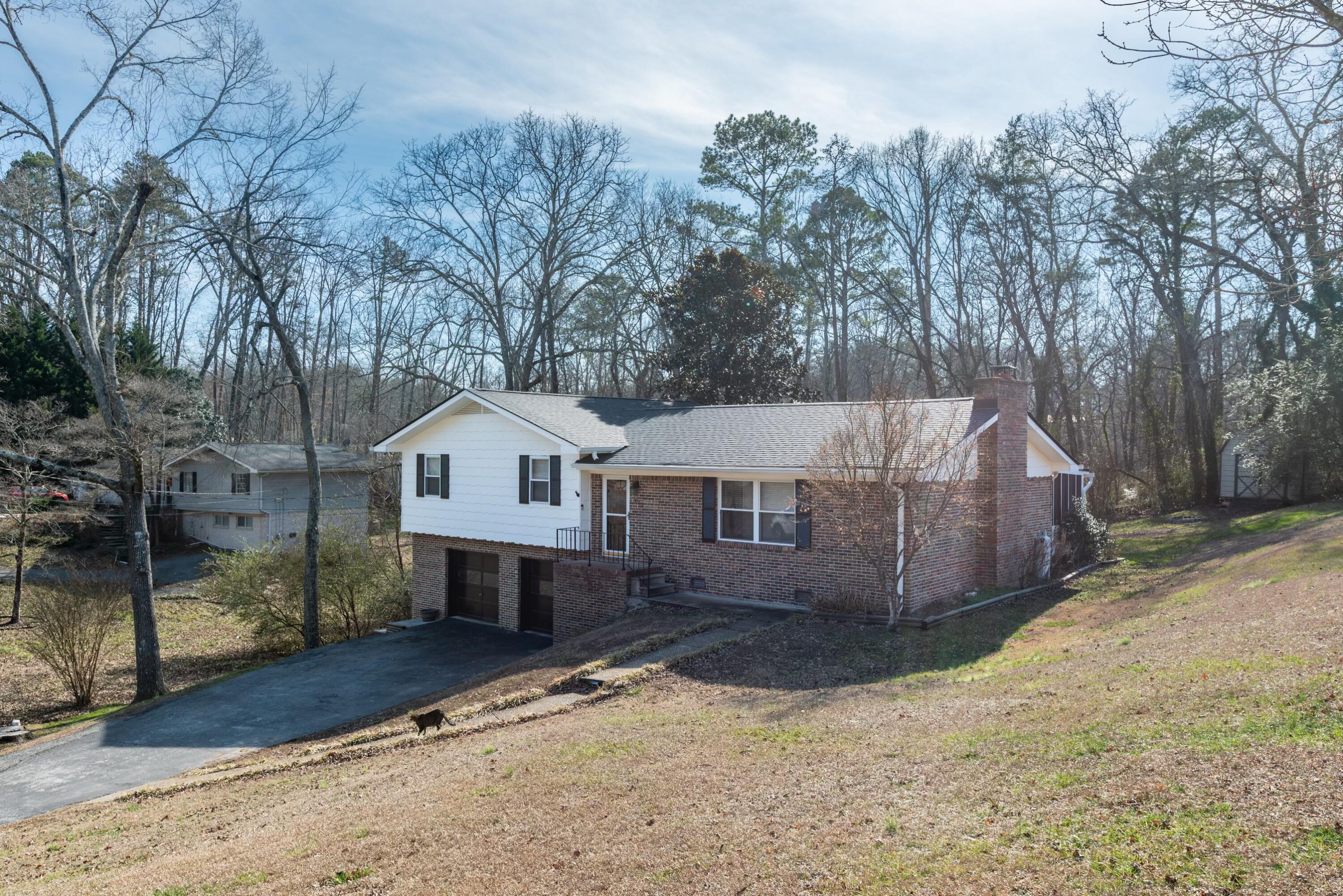 172 Hickory Cir