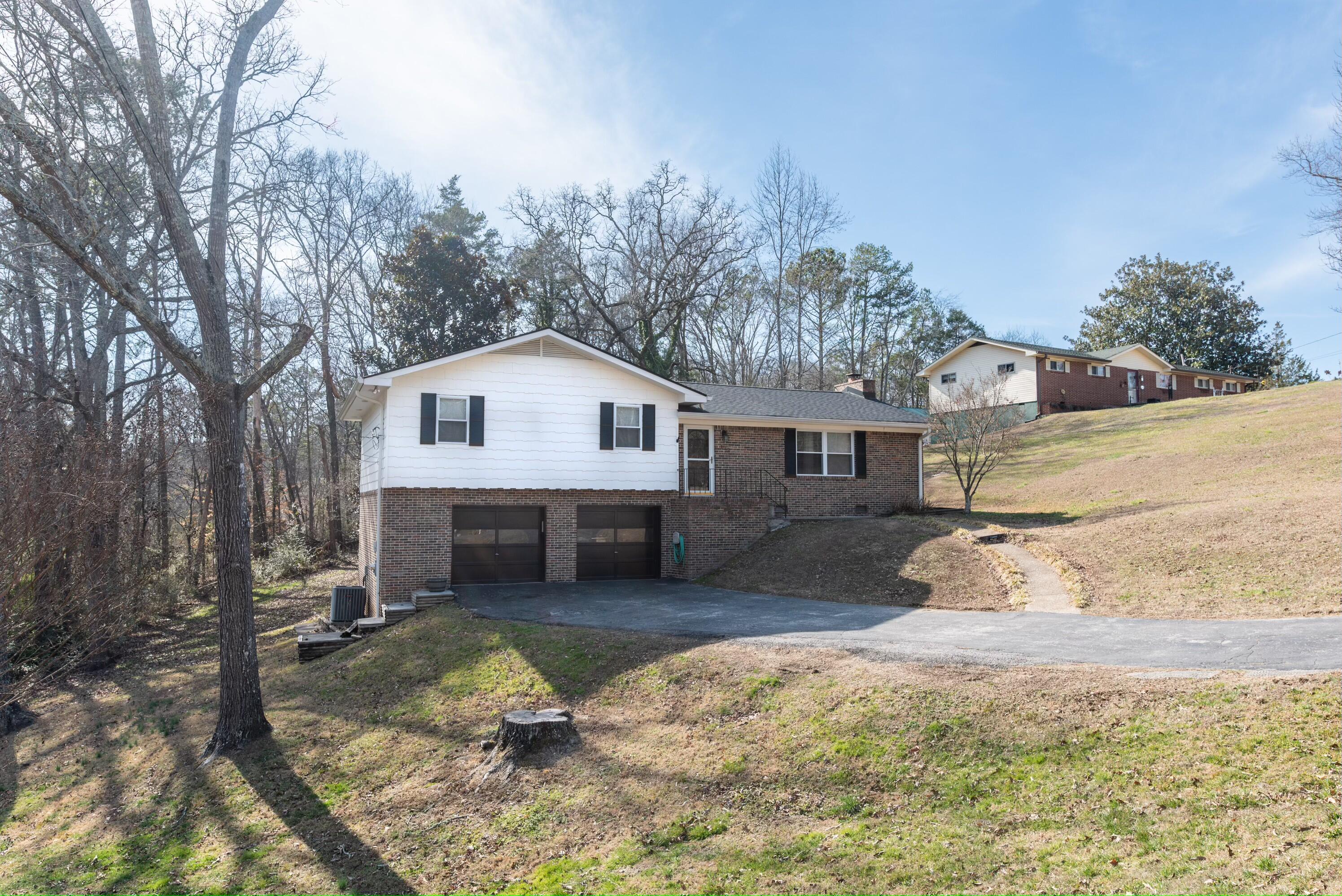 172 Hickory Cir
