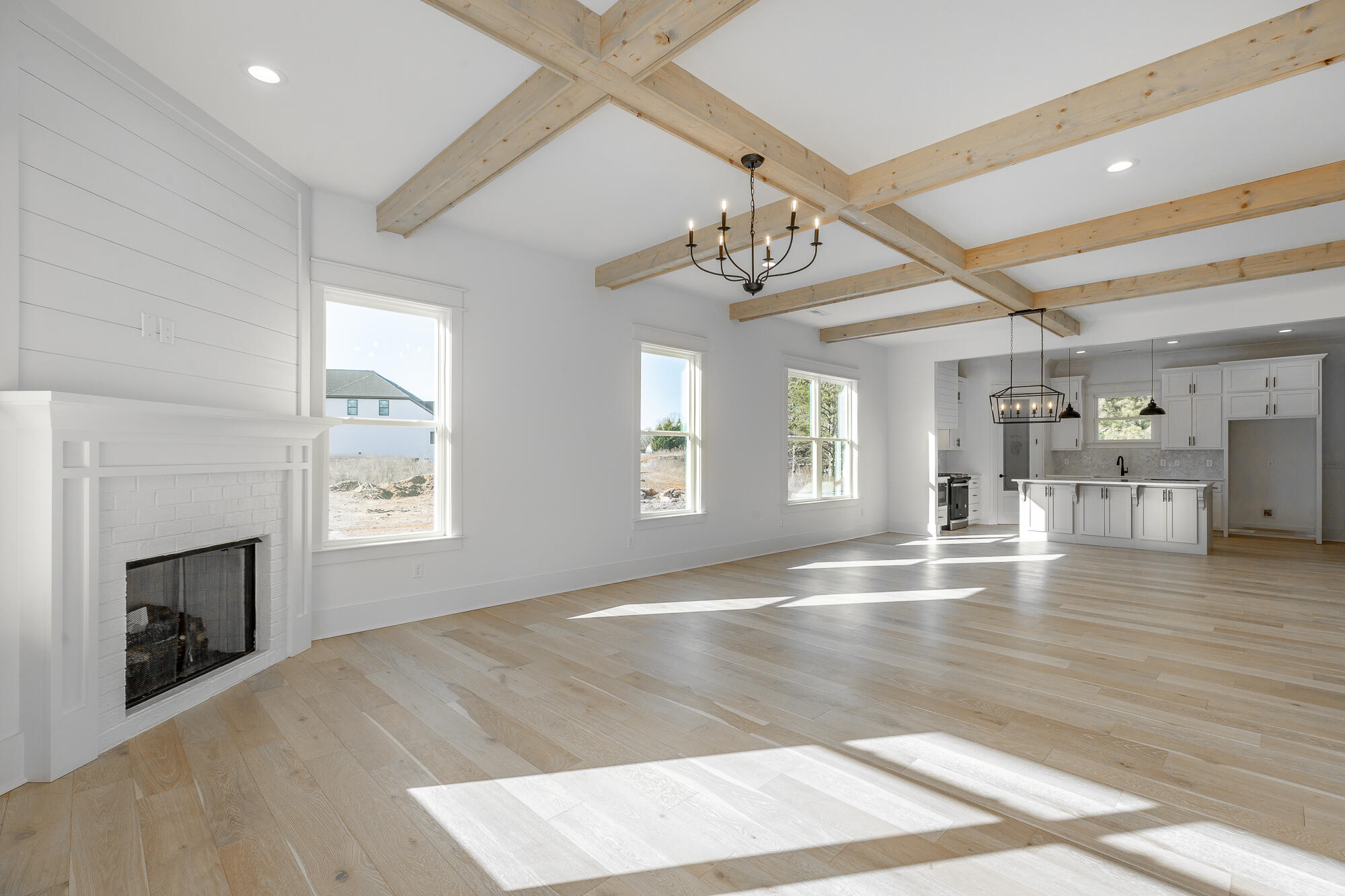 8285 Snowdrop Way