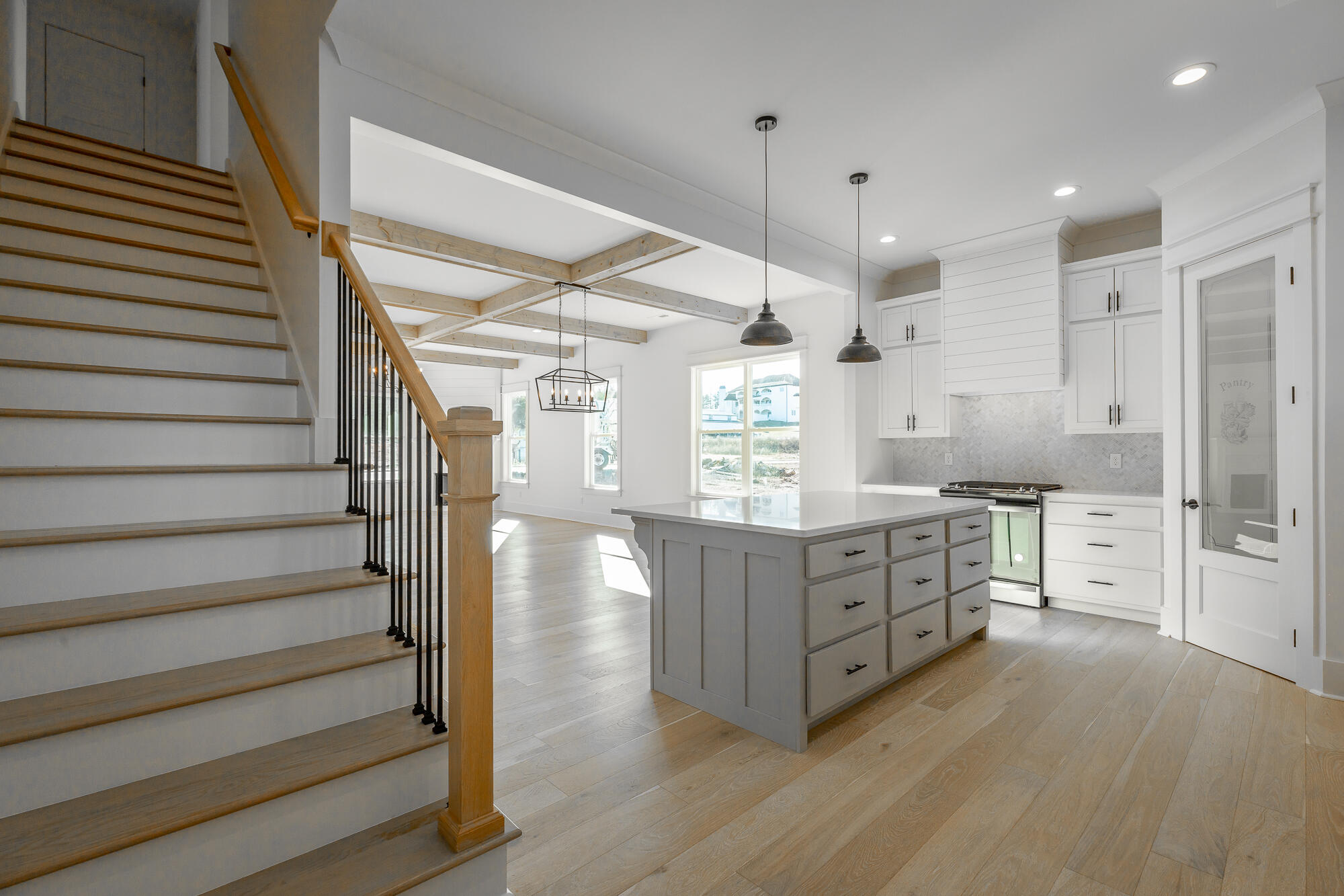 8285 Snowdrop Way