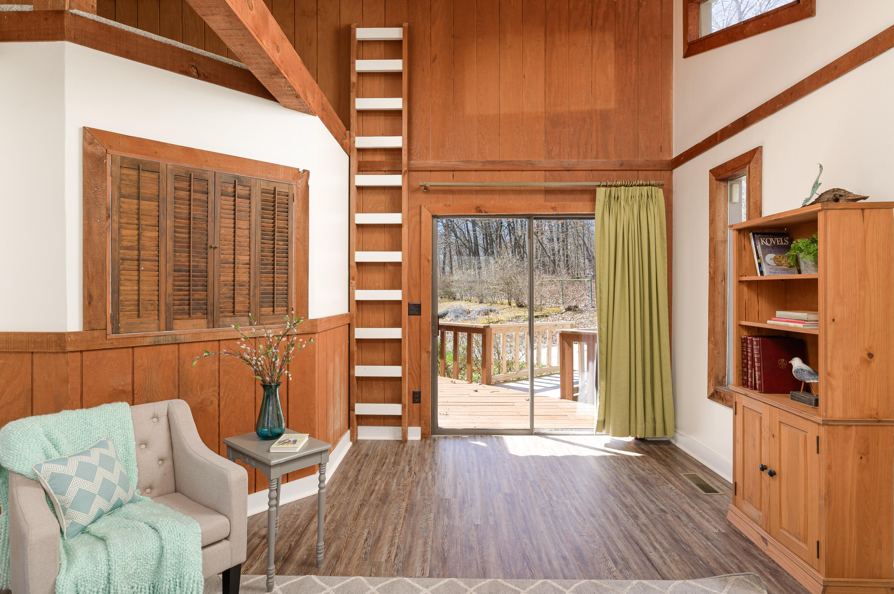 429 St Simon Trail