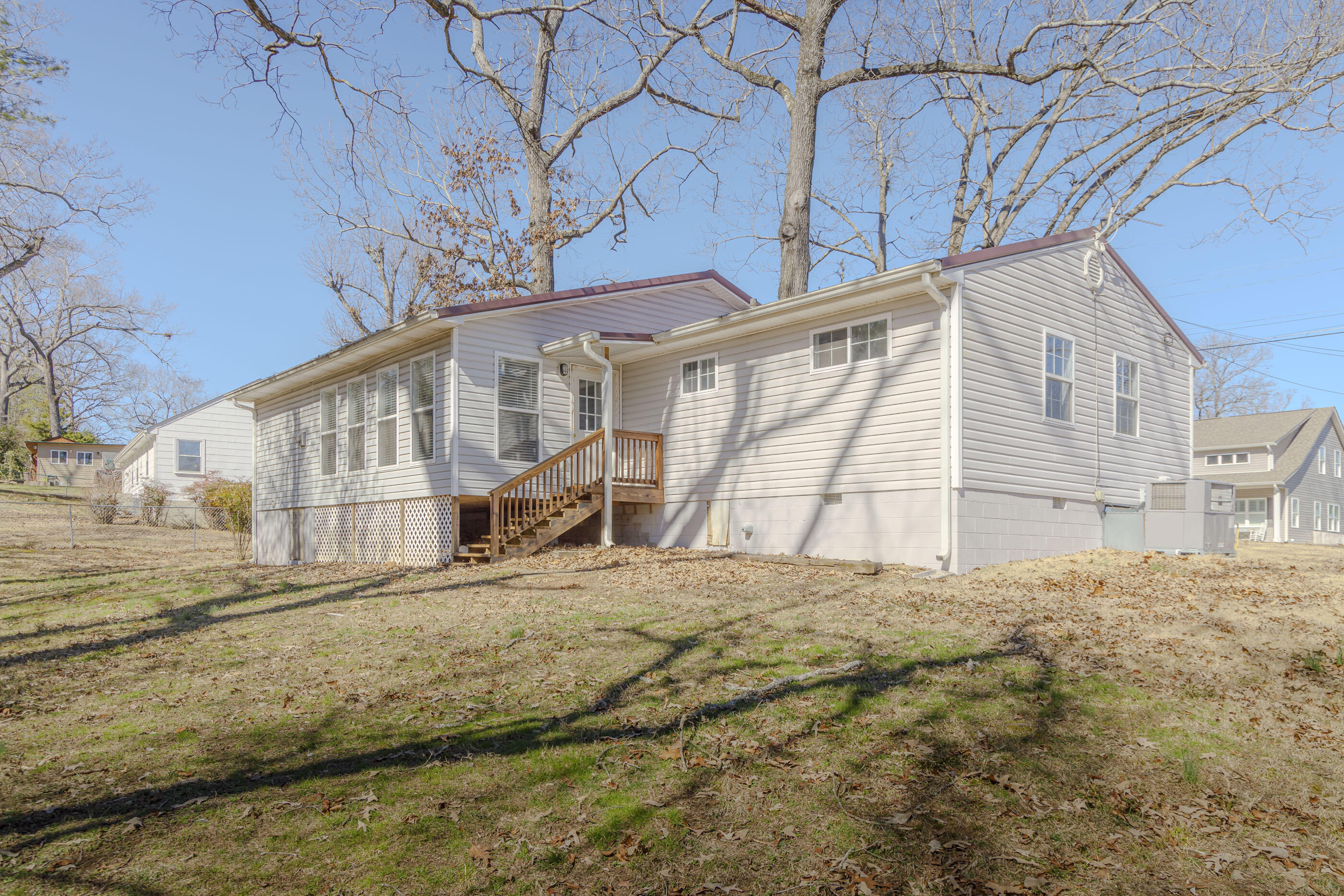1460 Elm Street