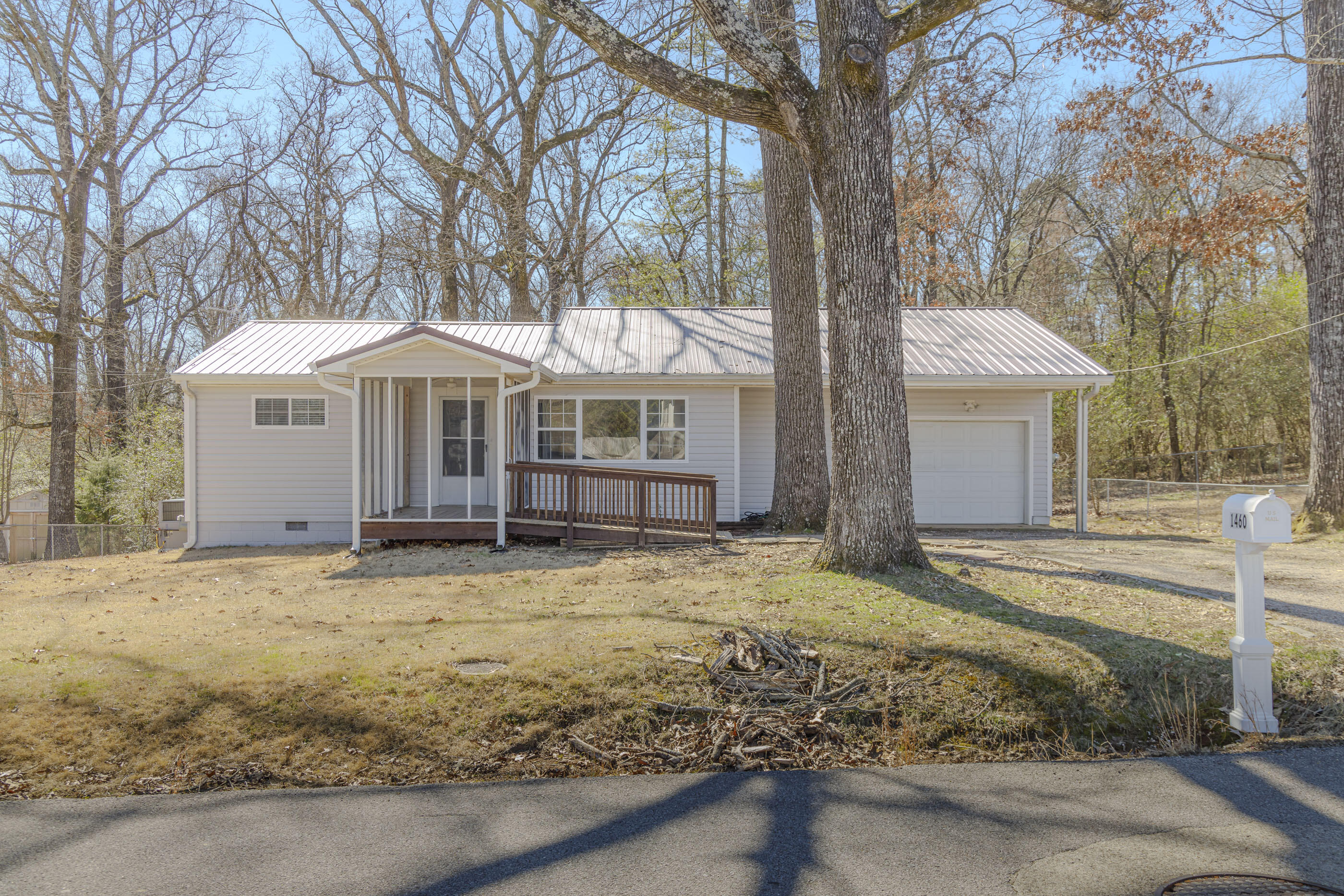 1460 Elm Street