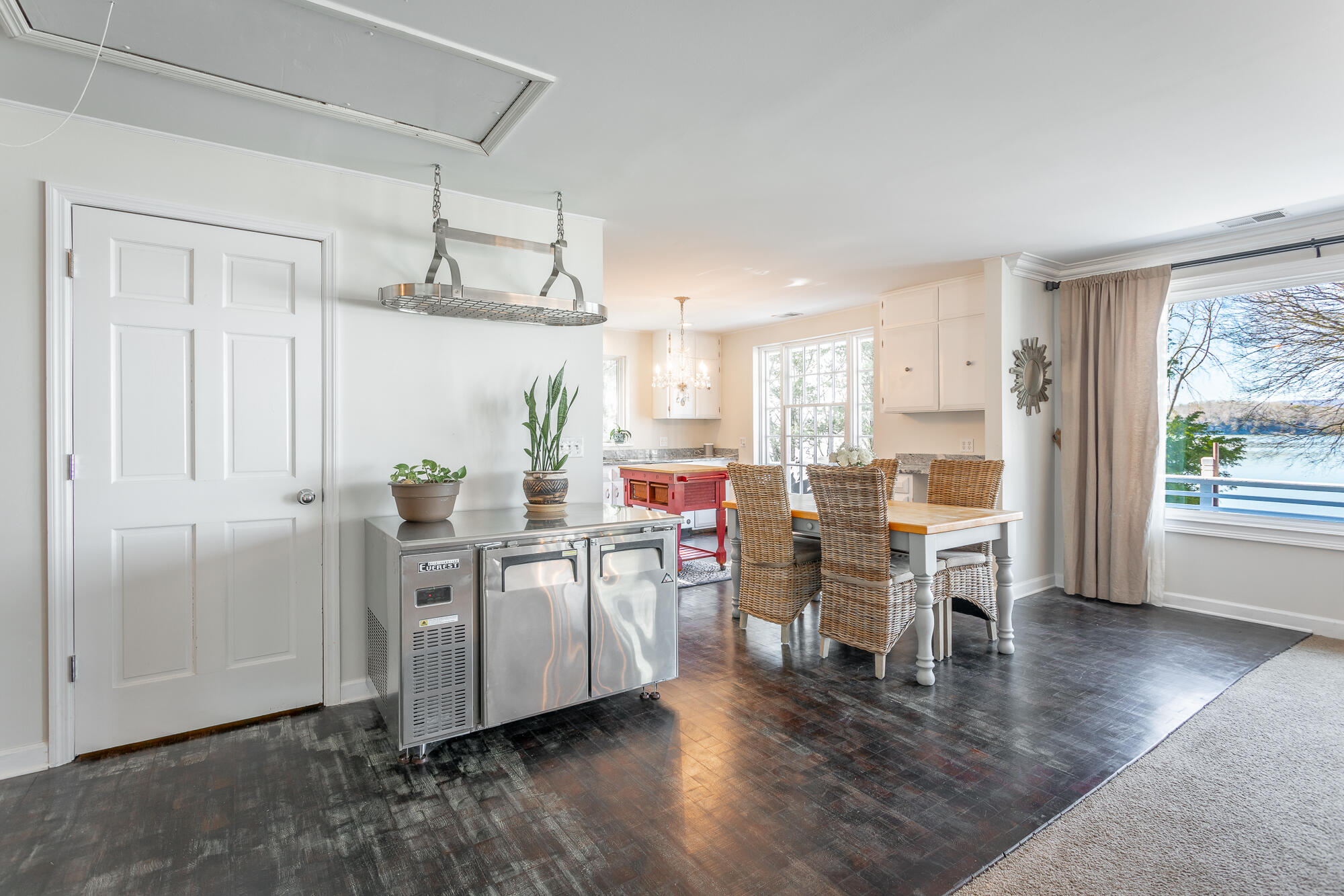 5717 Island View Drive