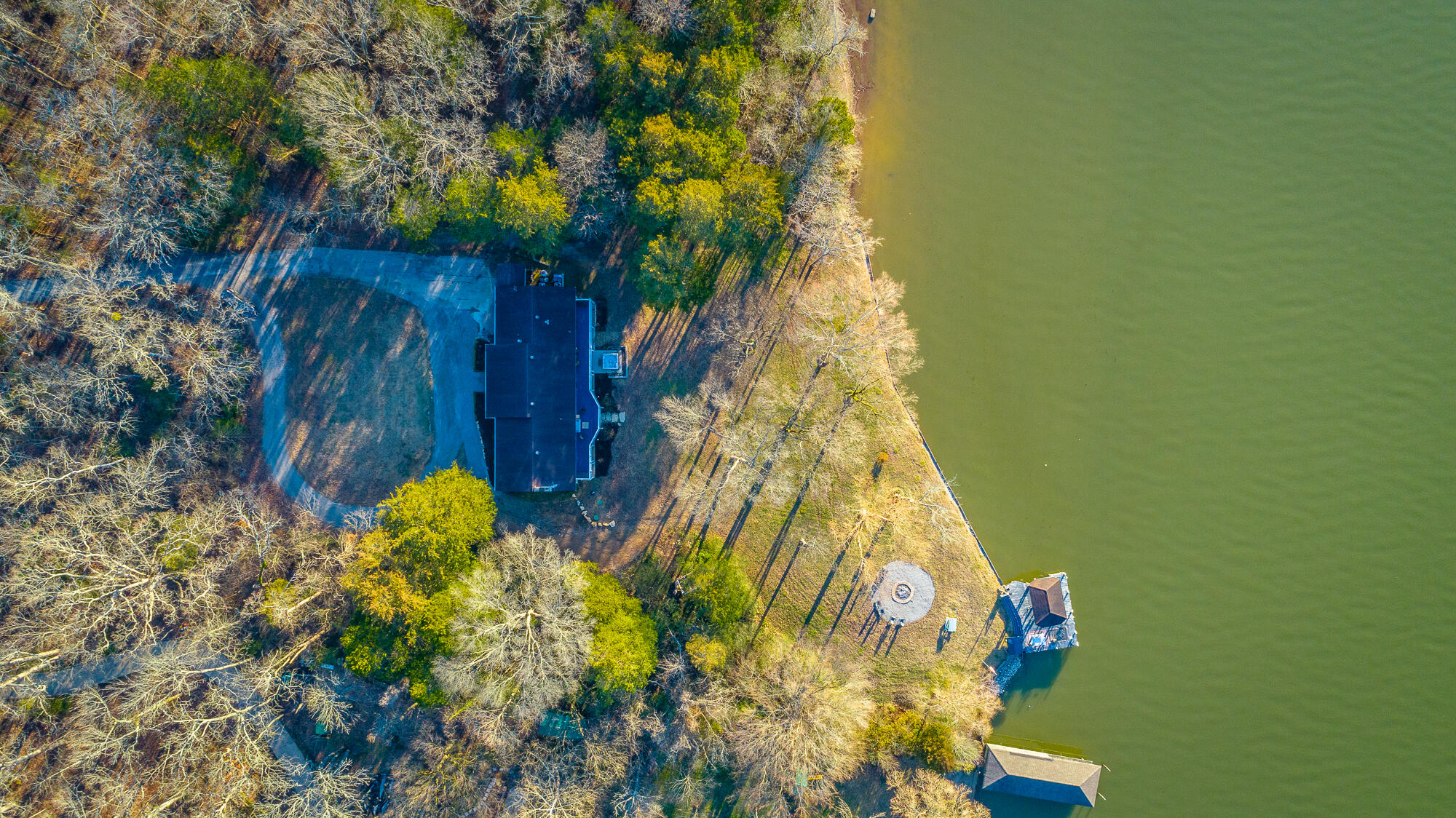5717 Island View Drive