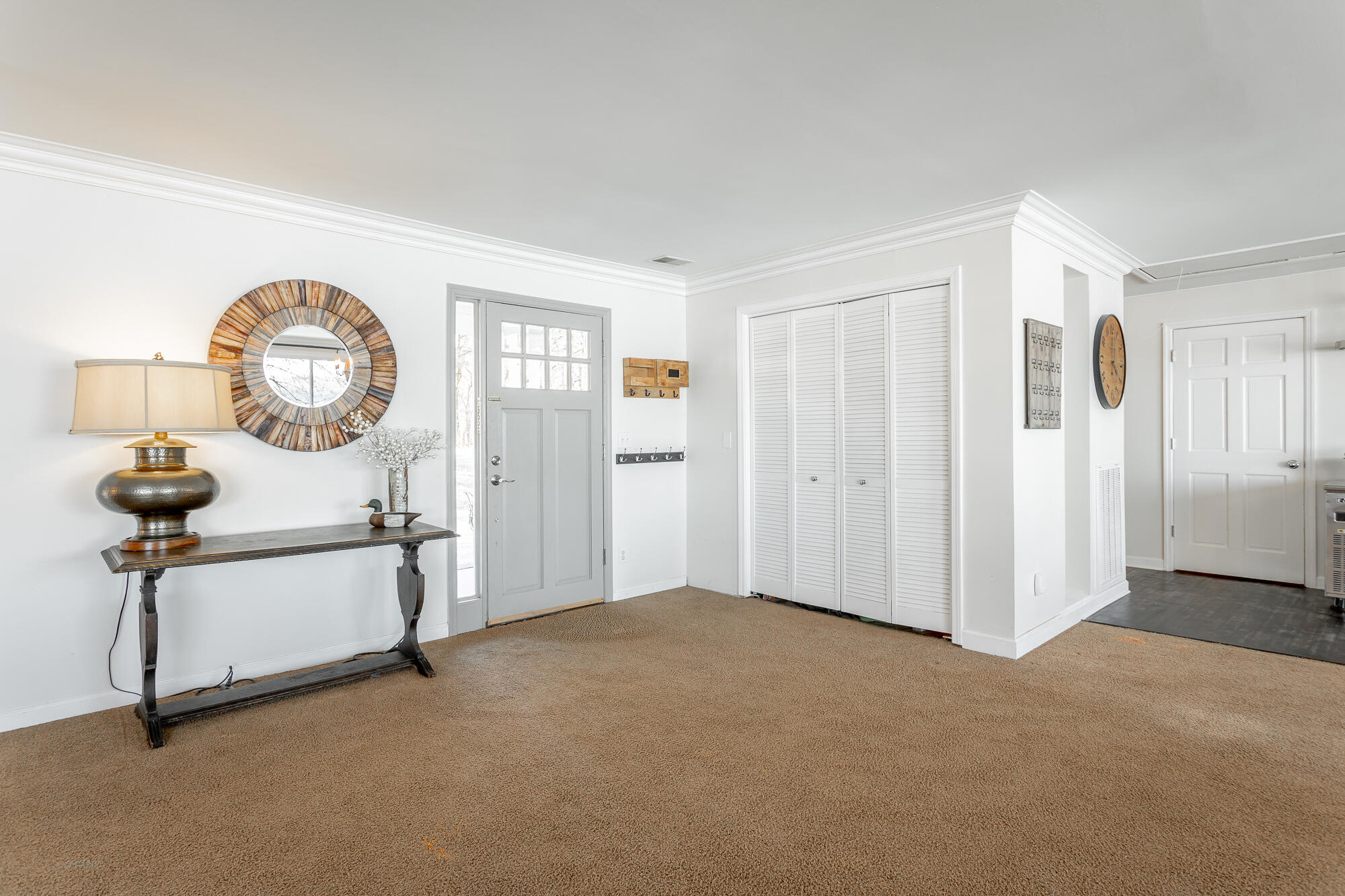 5717 Island View Drive