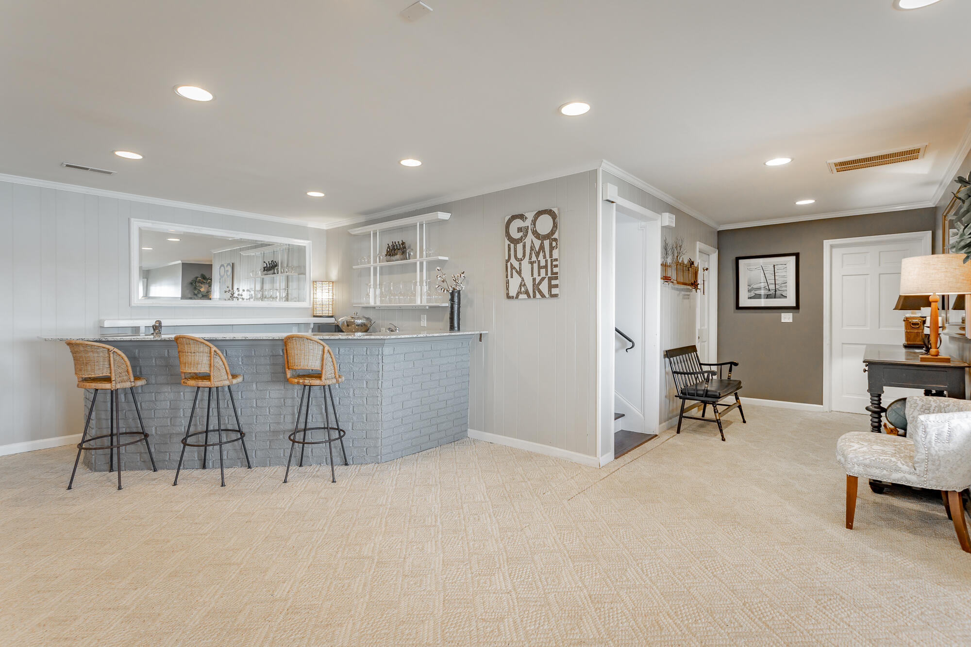 5717 Island View Drive
