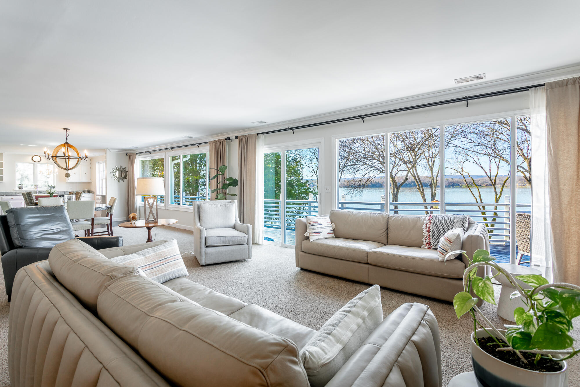 5717 Island View Drive