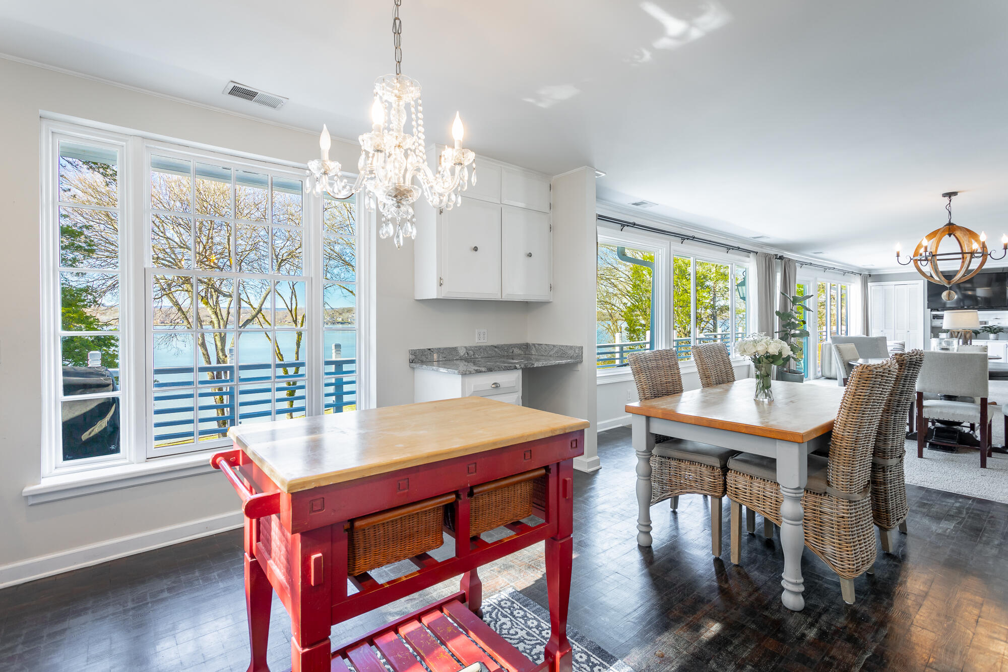 5717 Island View Drive