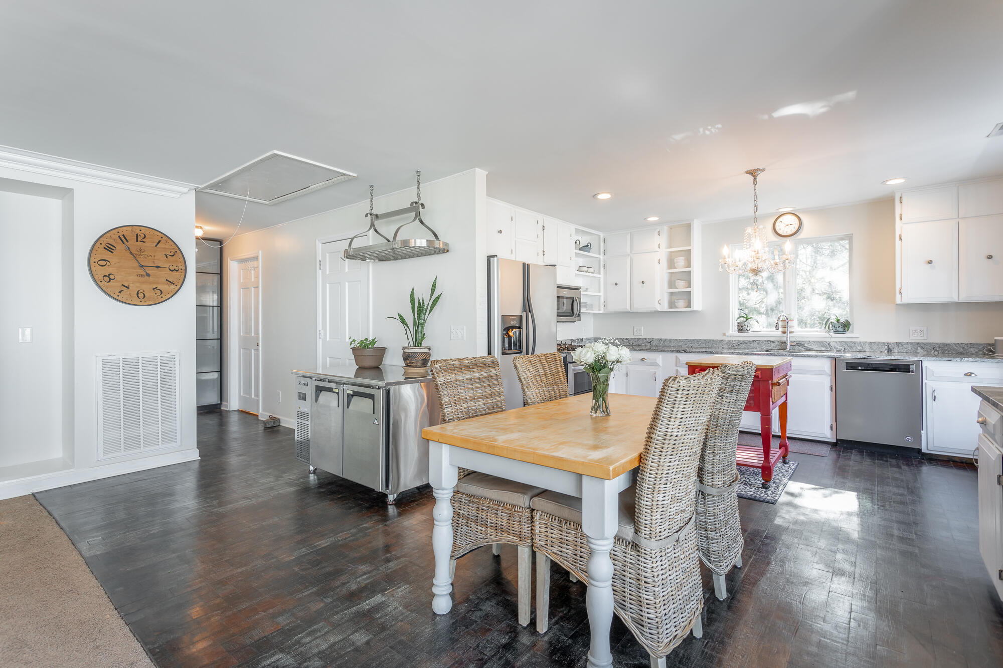 5717 Island View Drive