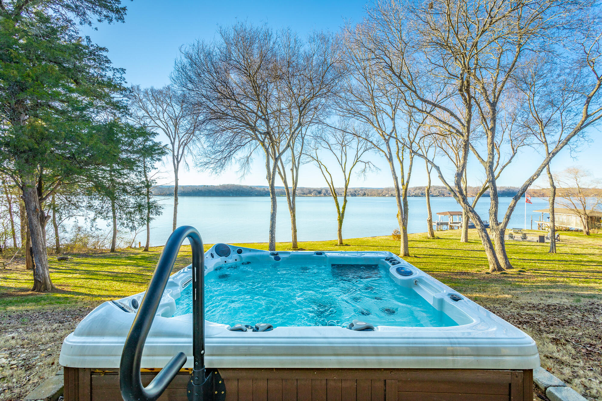 5717 Island View Drive