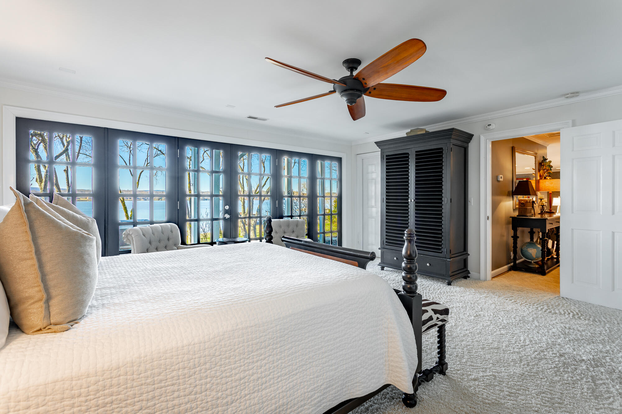 5717 Island View Drive