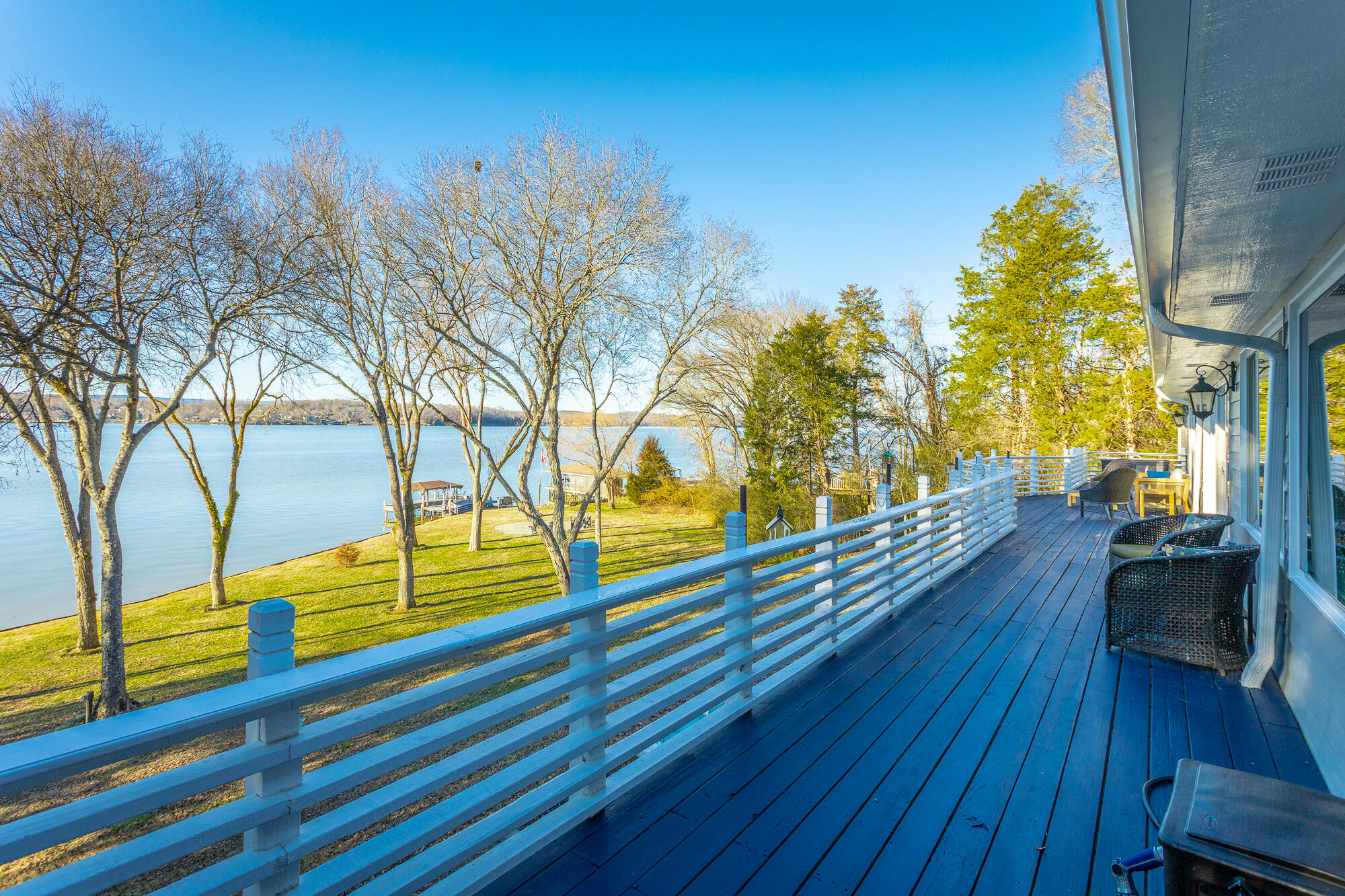 5717 Island View Drive