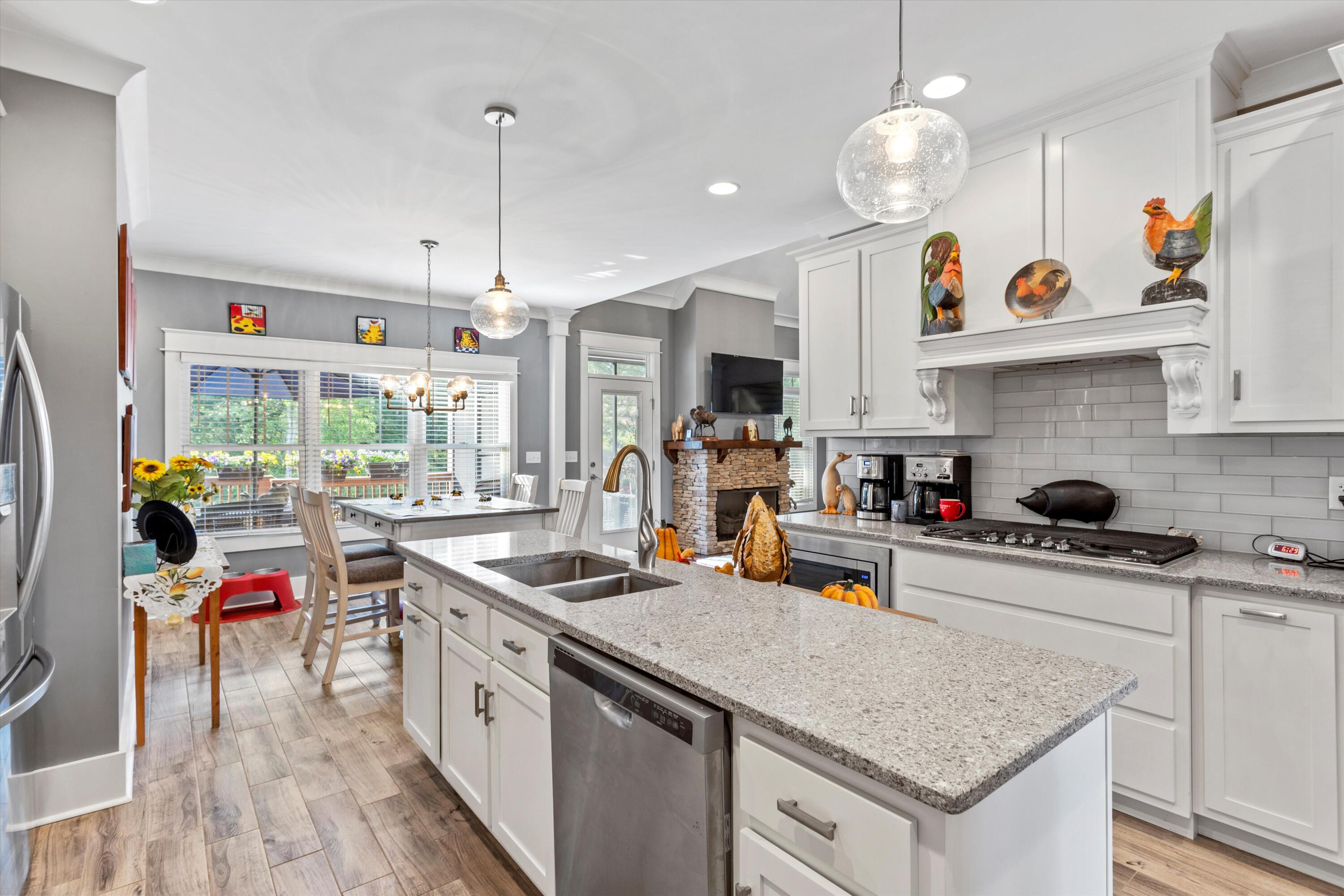11199 Captains Cove Dr