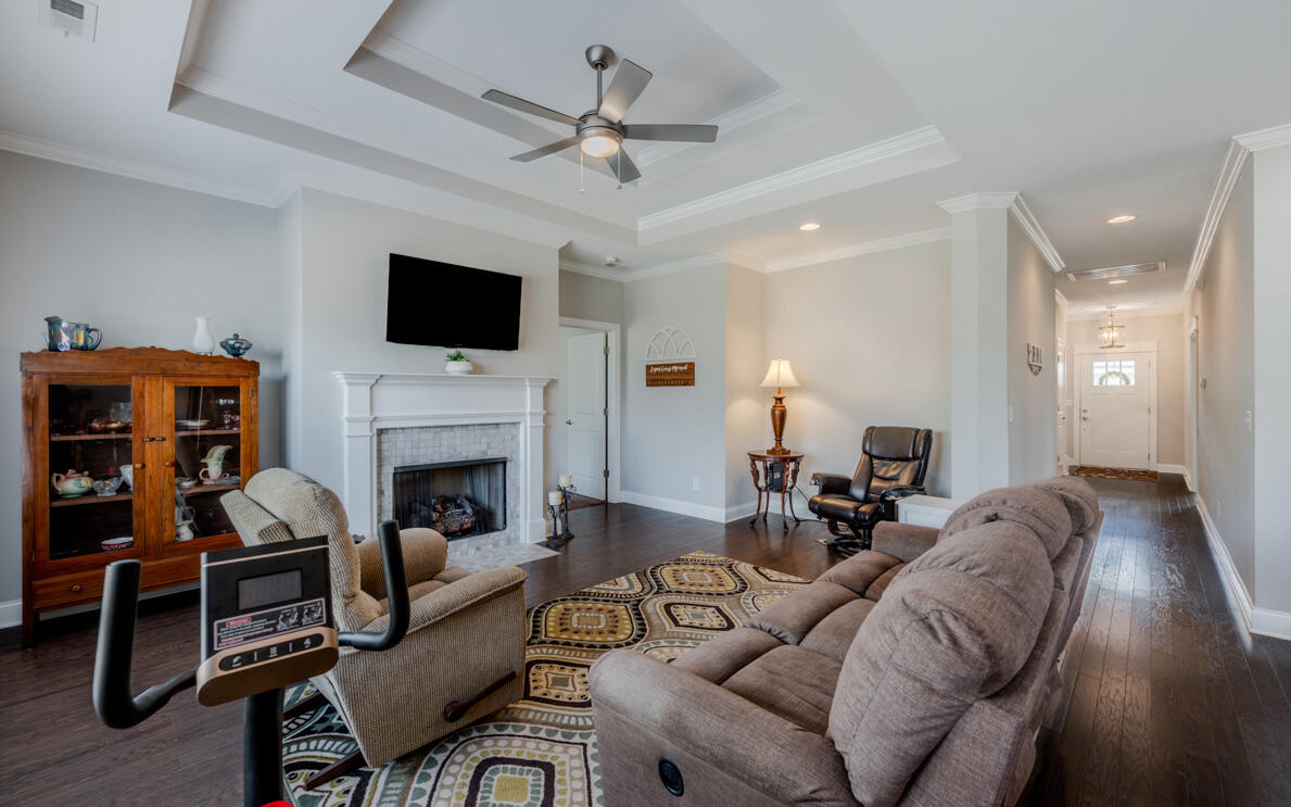 8421 Black Walnut Drive