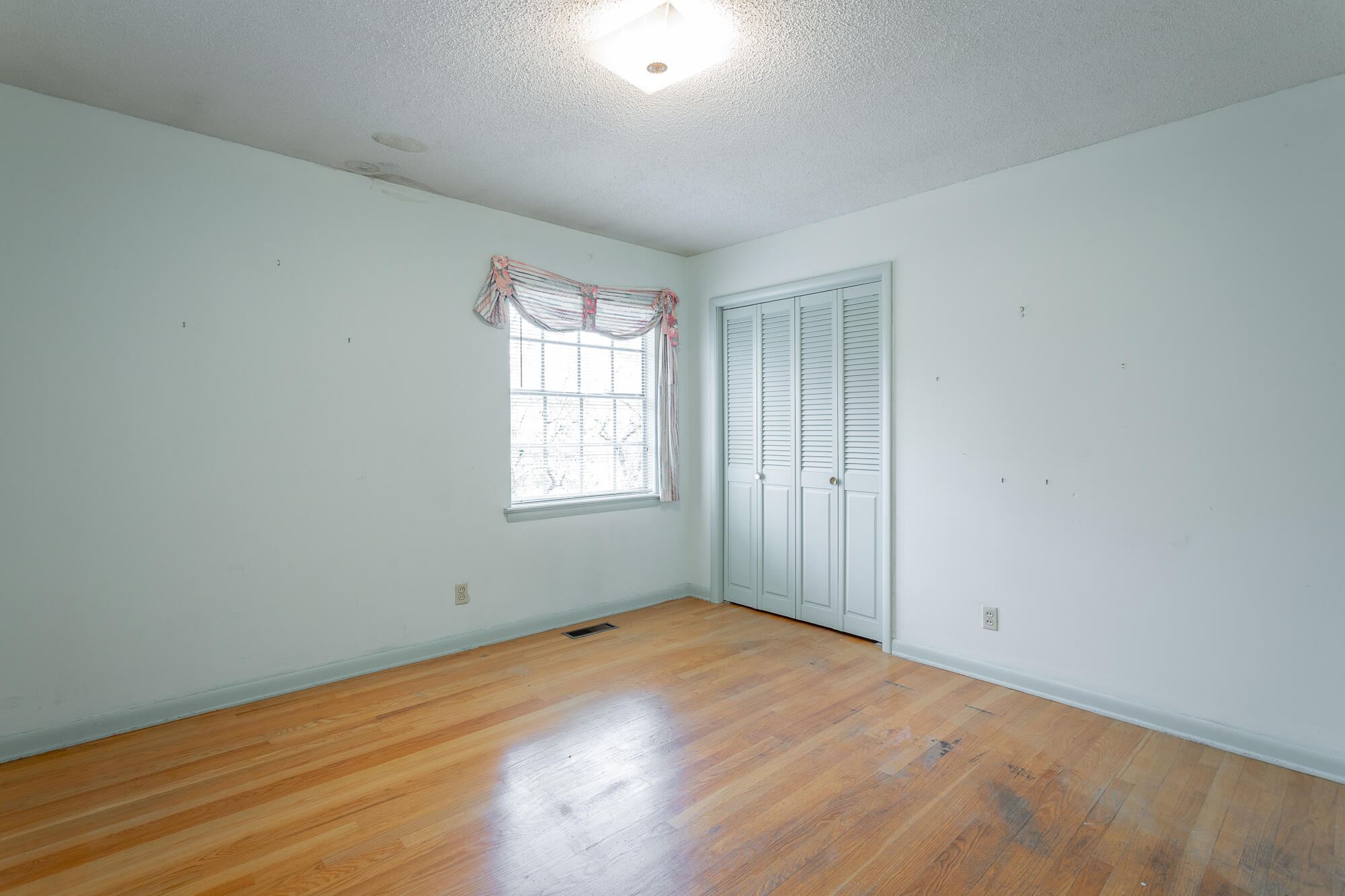4537 Joack Lane