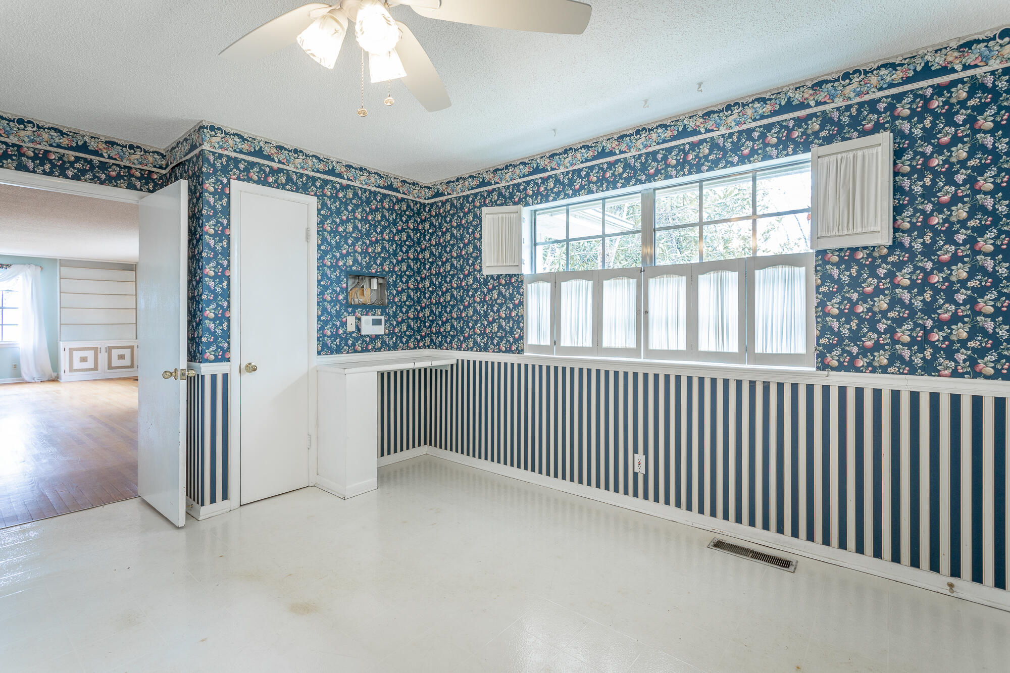 4537 Joack Lane