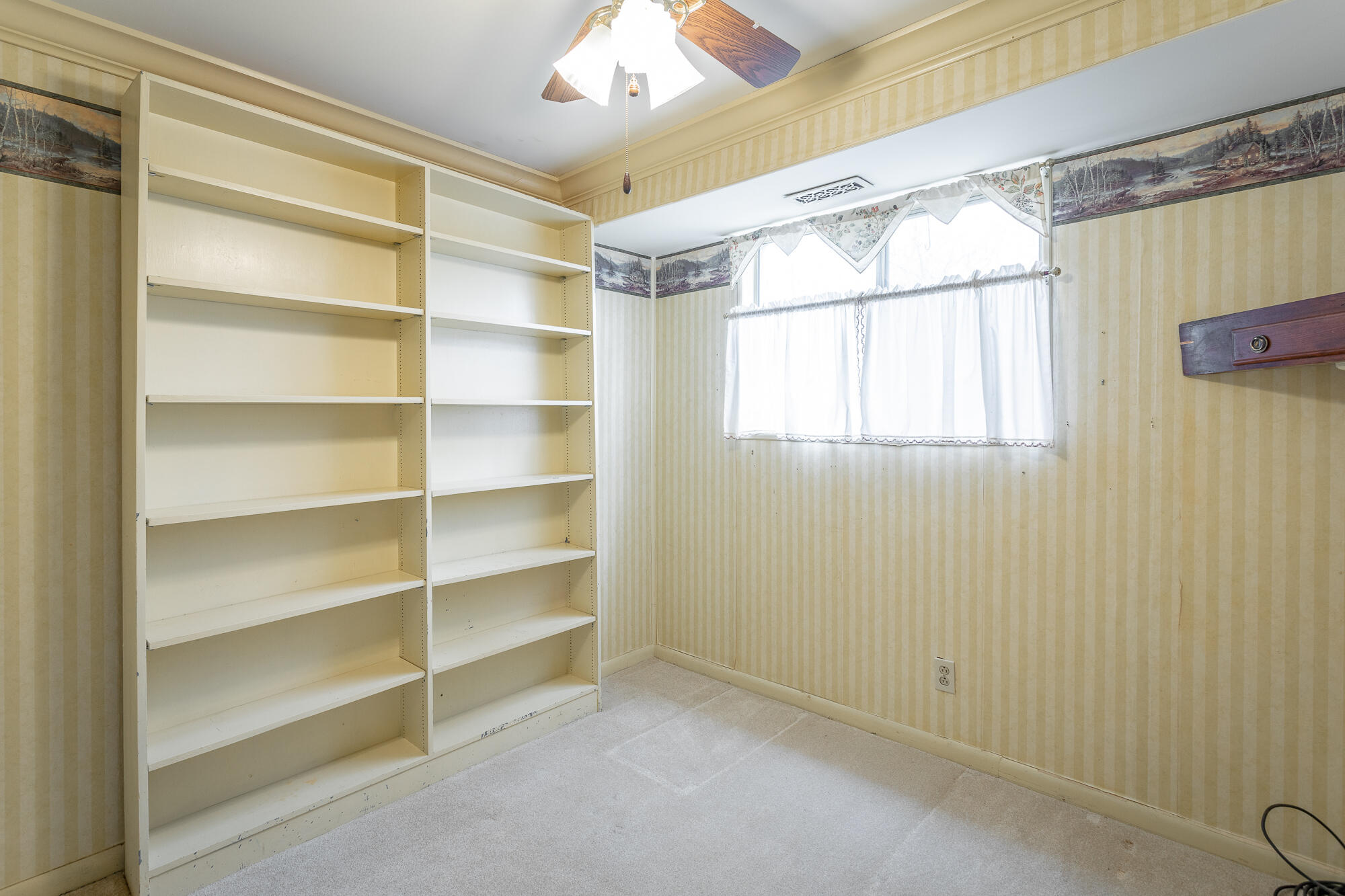 4537 Joack Lane