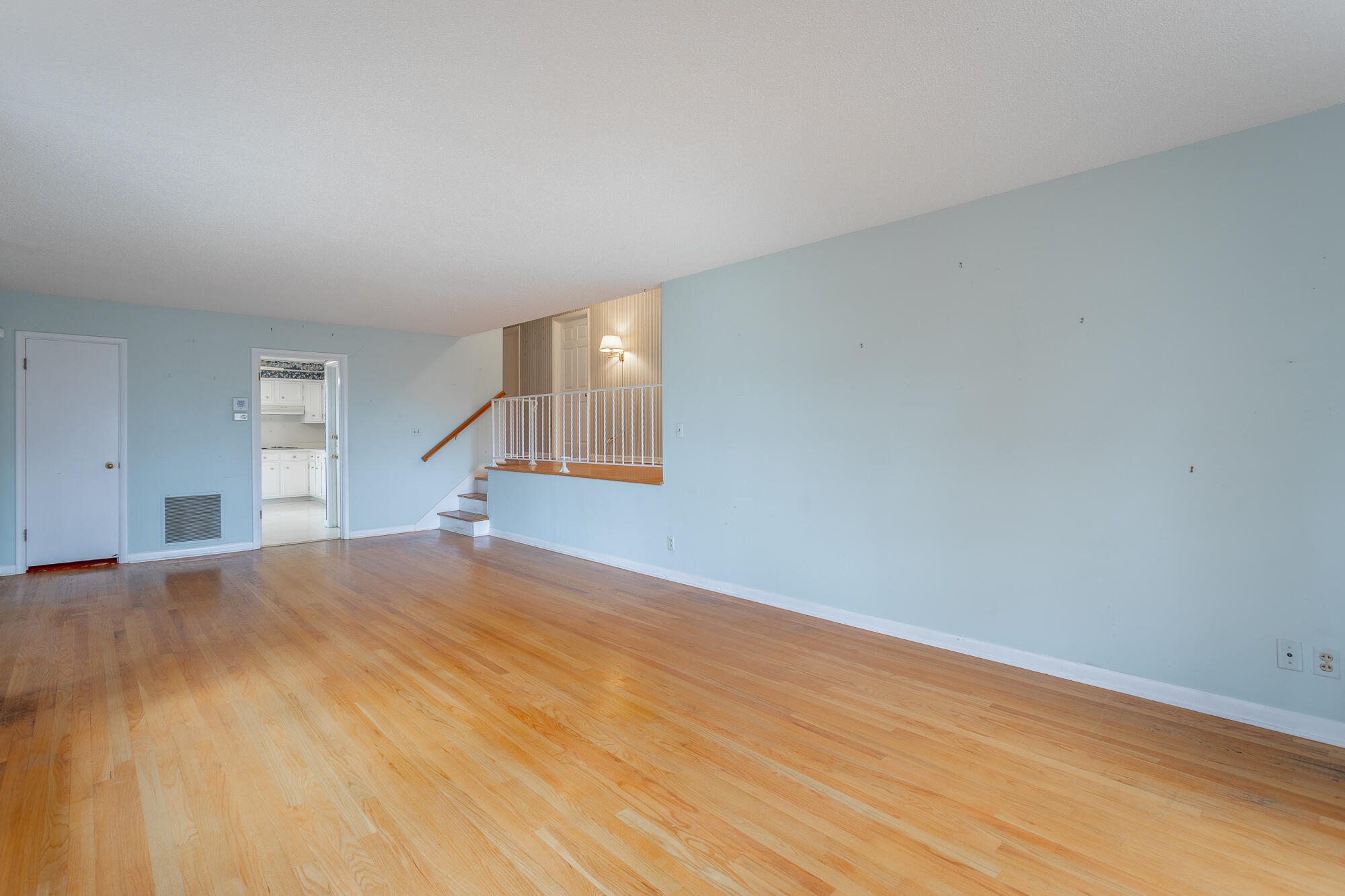 4537 Joack Lane