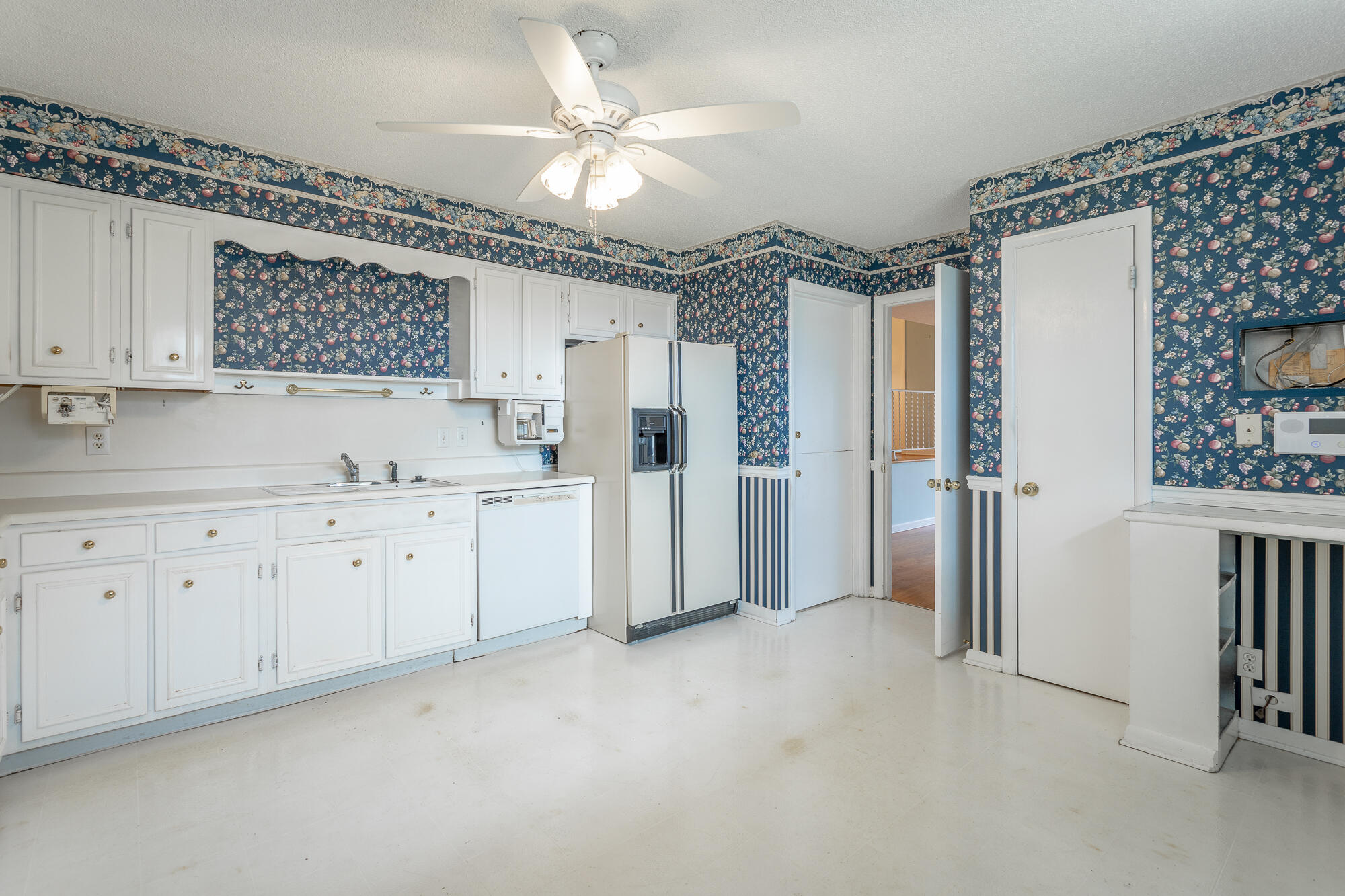 4537 Joack Lane