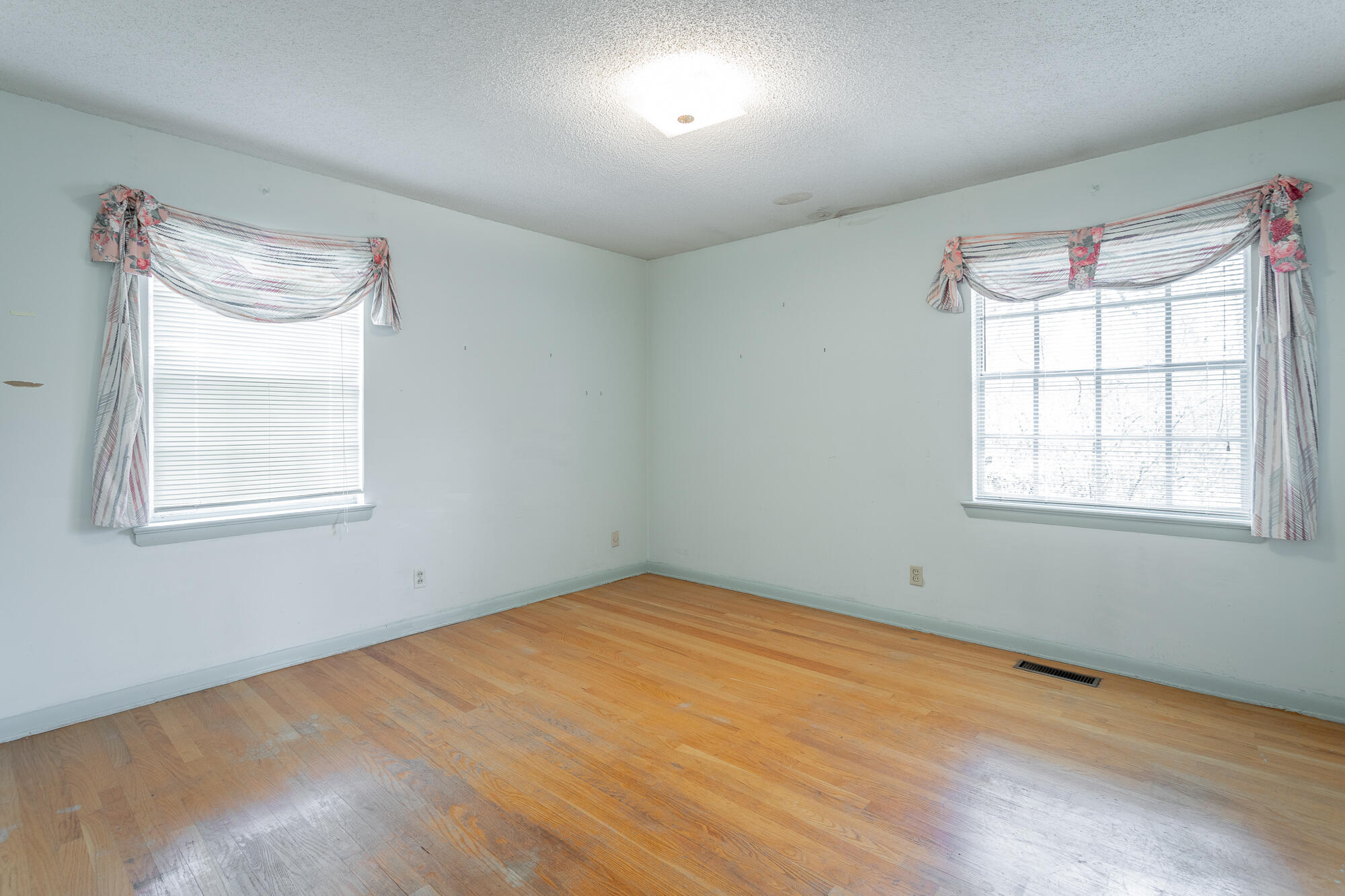 4537 Joack Lane