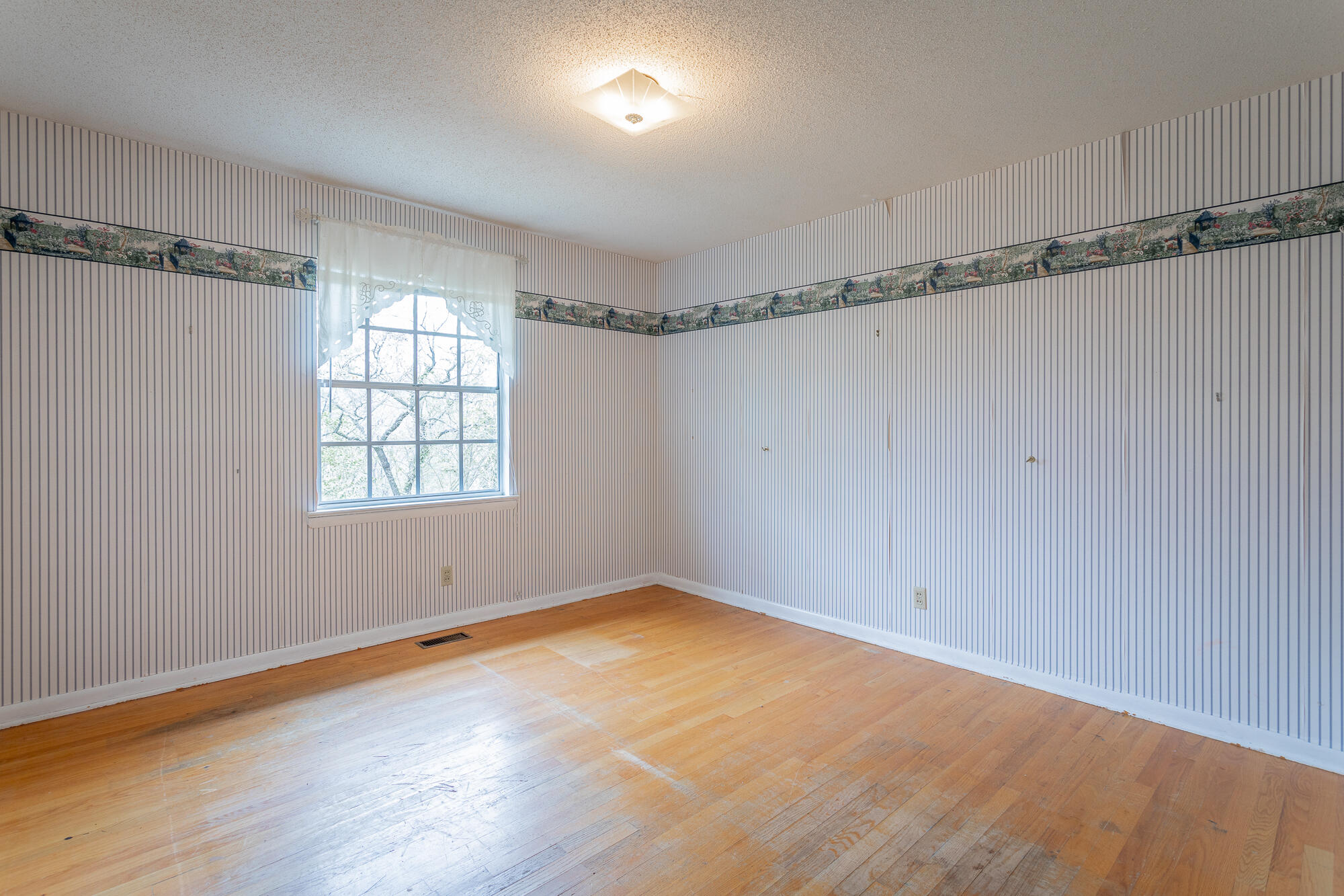 4537 Joack Lane