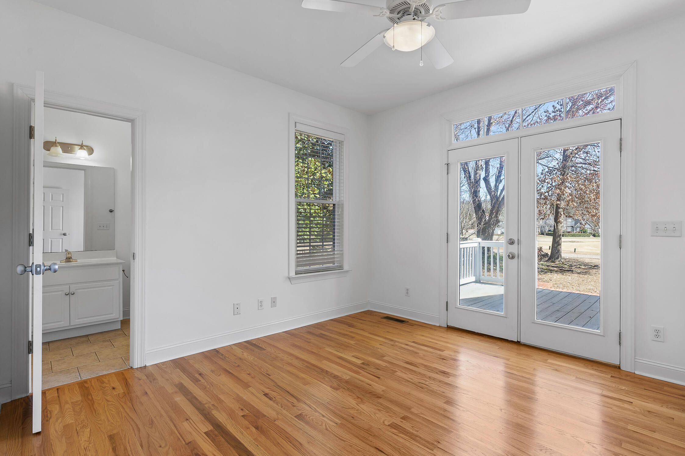 368 Magnolia Vale Dr