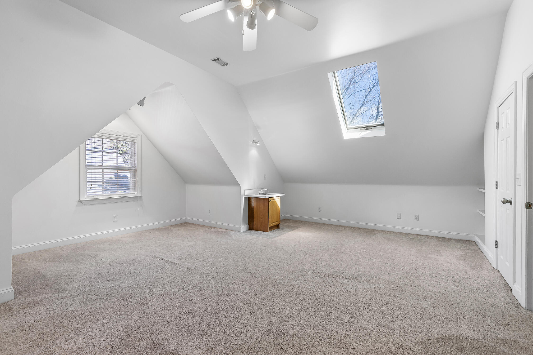 368 Magnolia Vale Dr