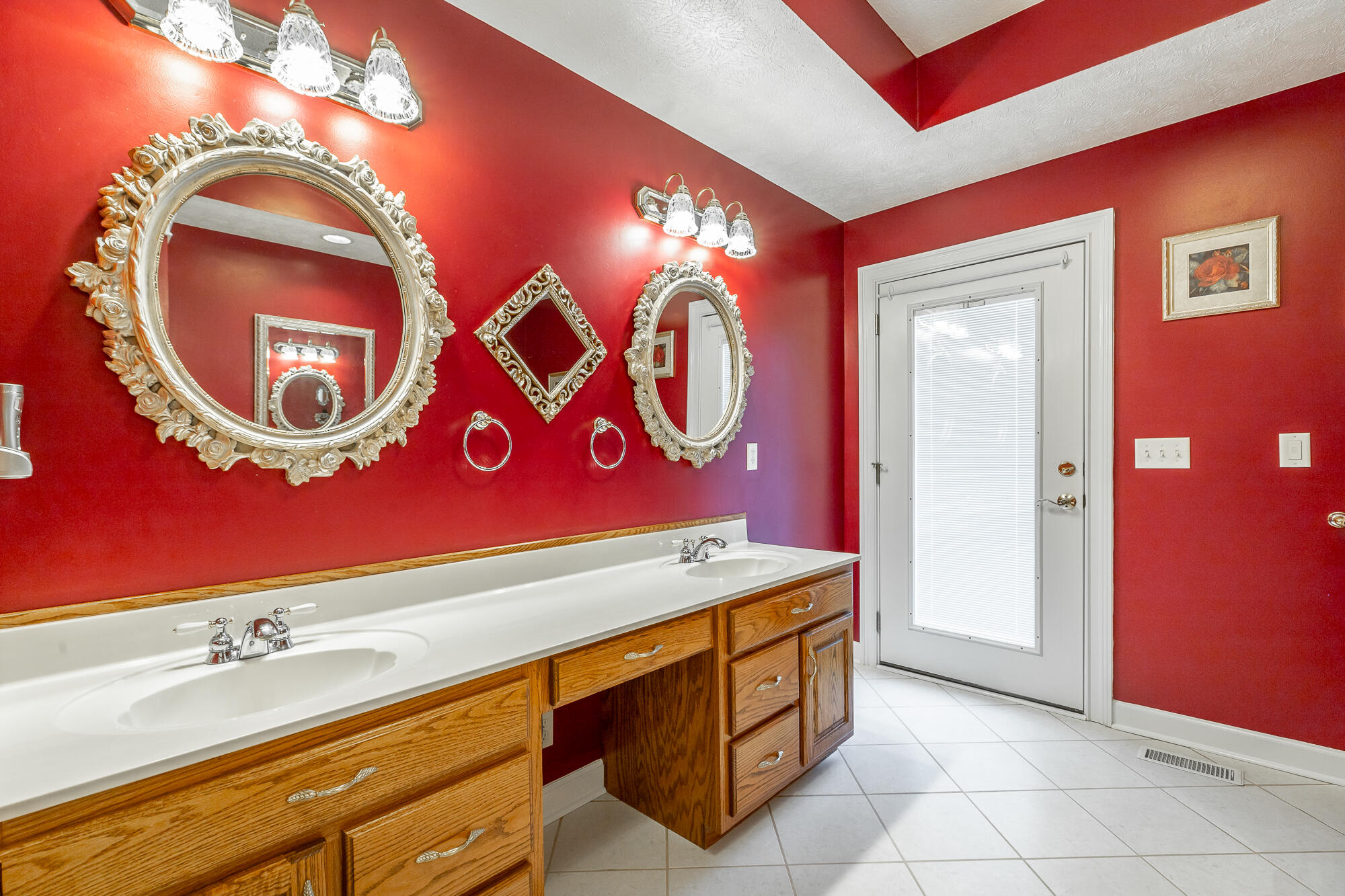 445 Old Country Mill Lane