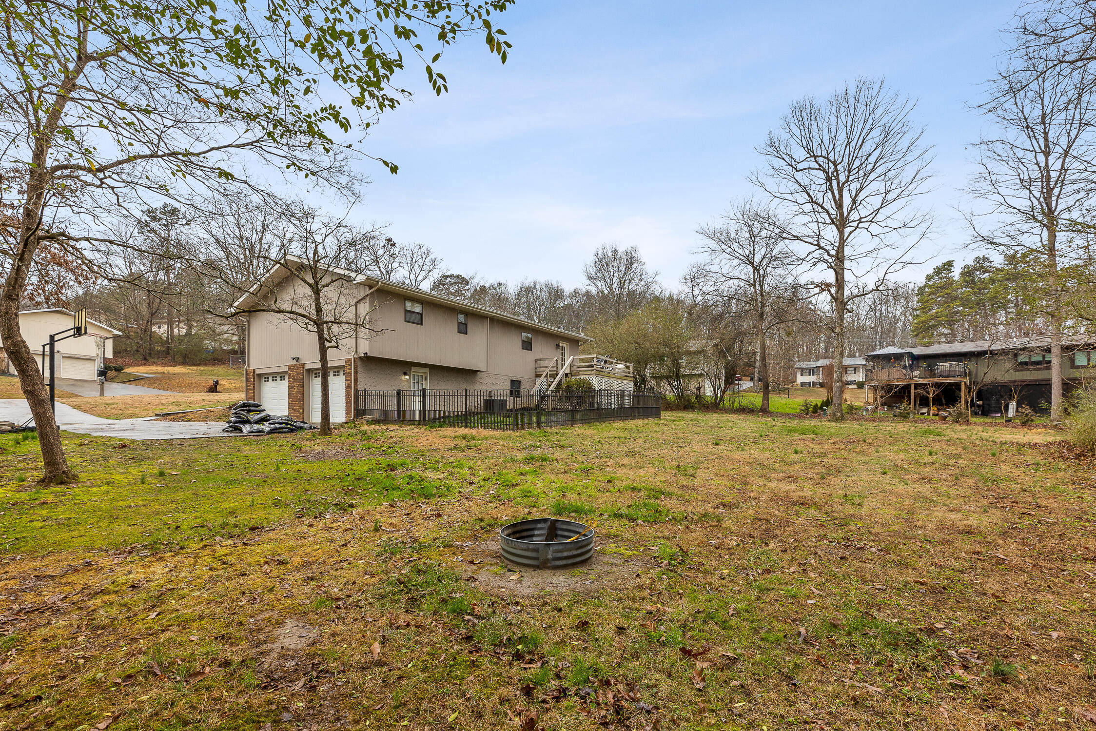 8205 Rolling Stone Ln