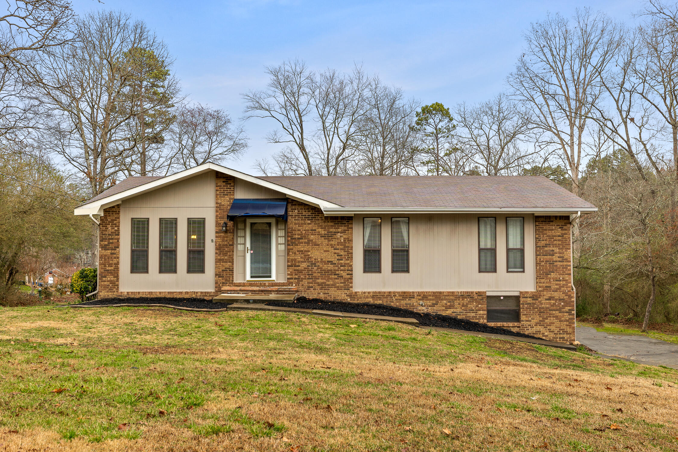 8205 Rolling Stone Ln
