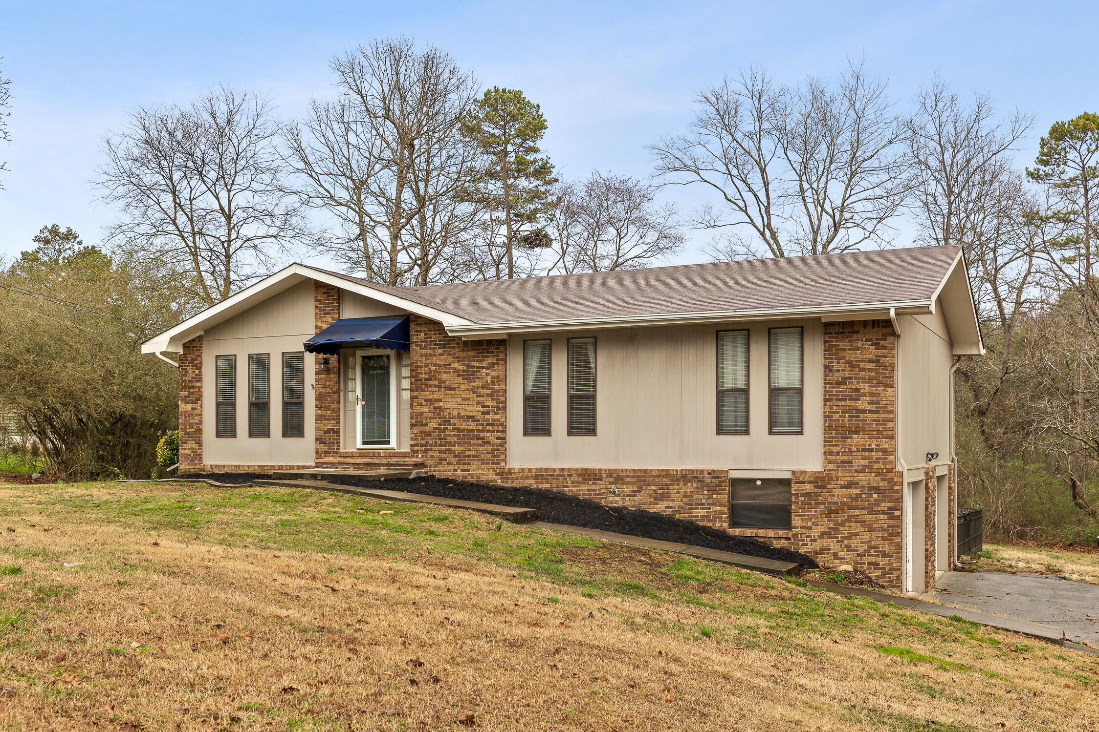 8205 Rolling Stone Ln