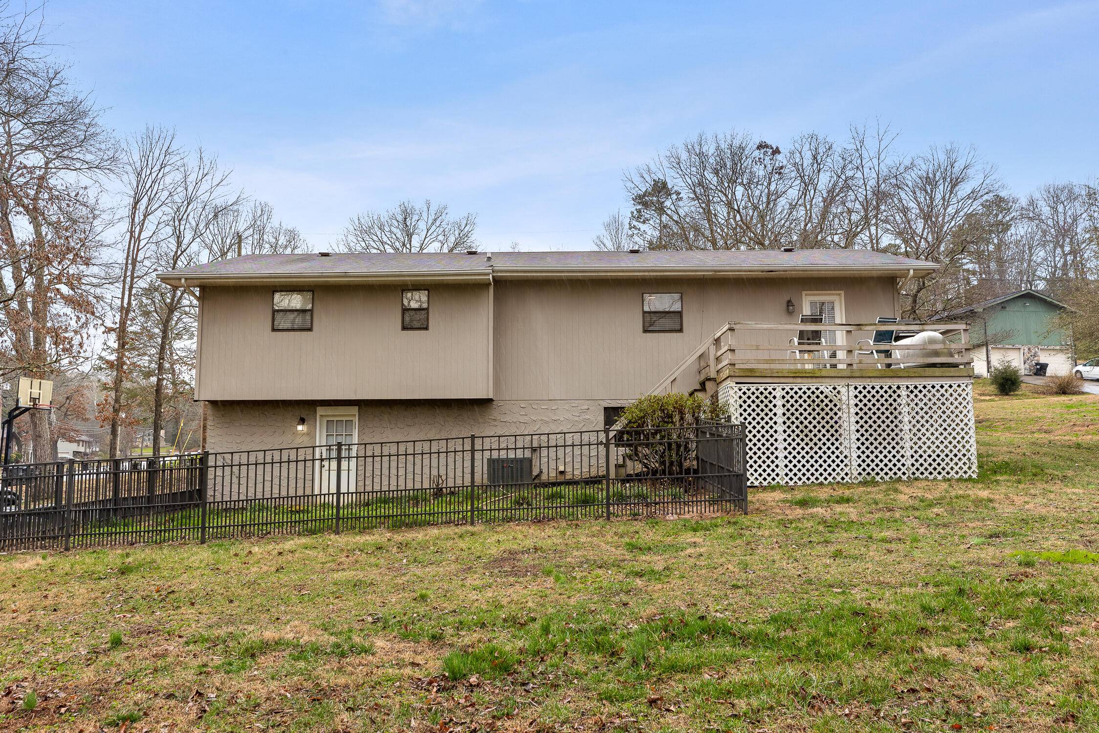 8205 Rolling Stone Ln