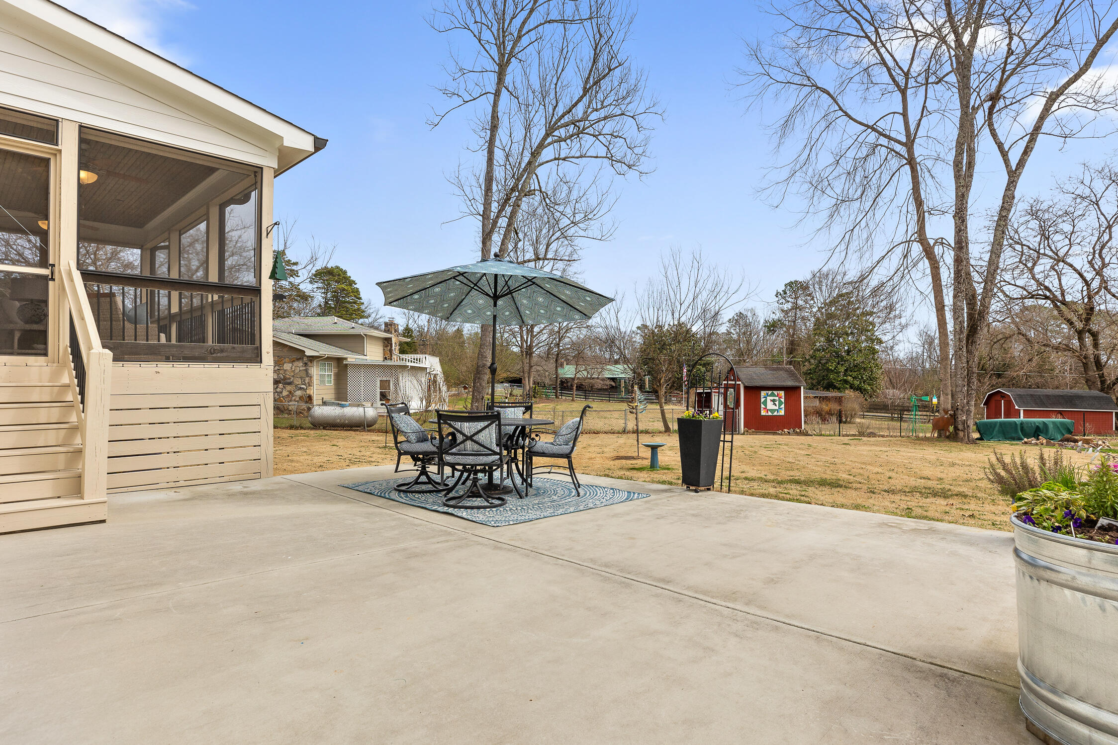 8812 St John Rd
