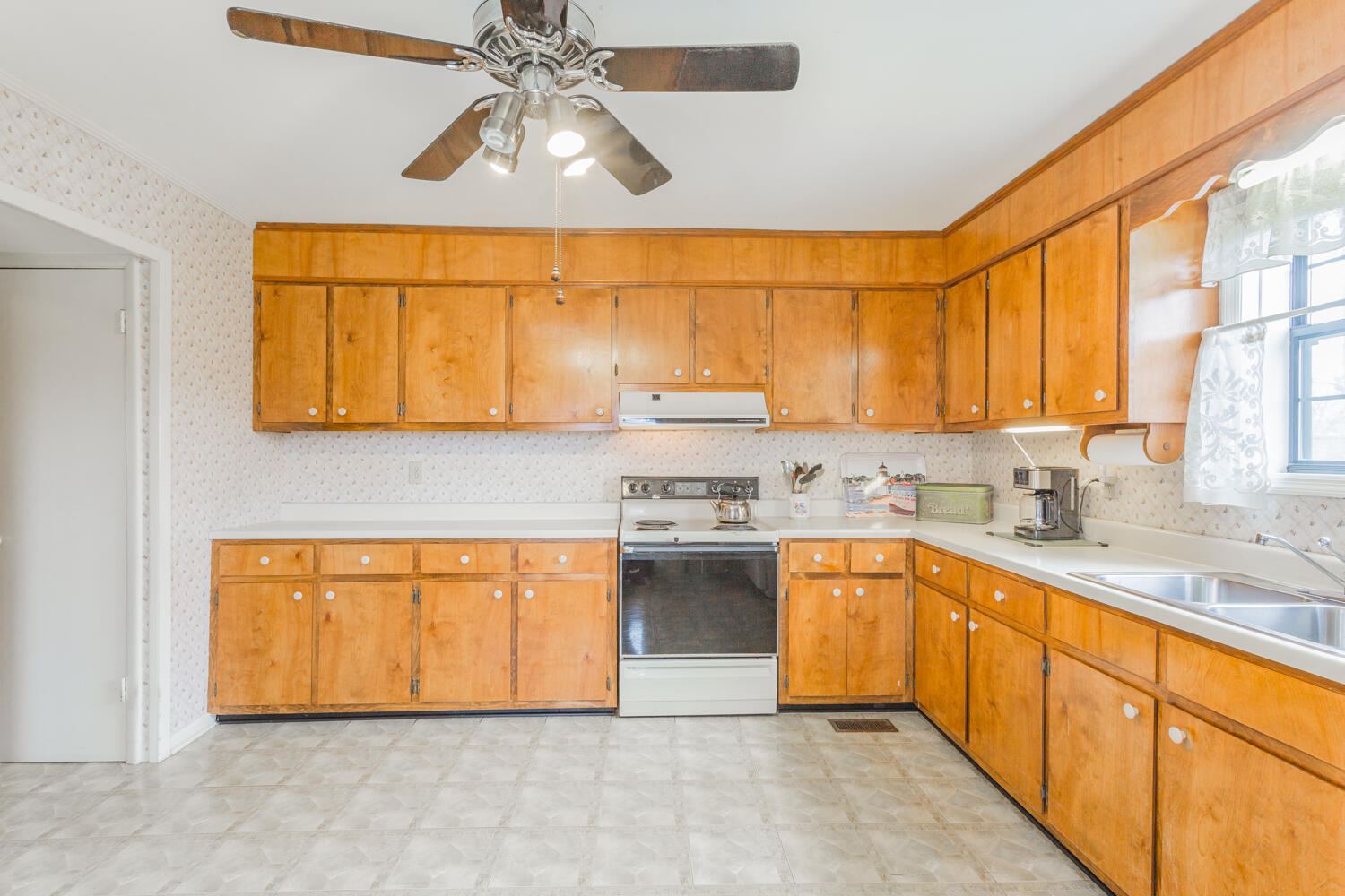 411 S Chattanooga Street, LaFayette